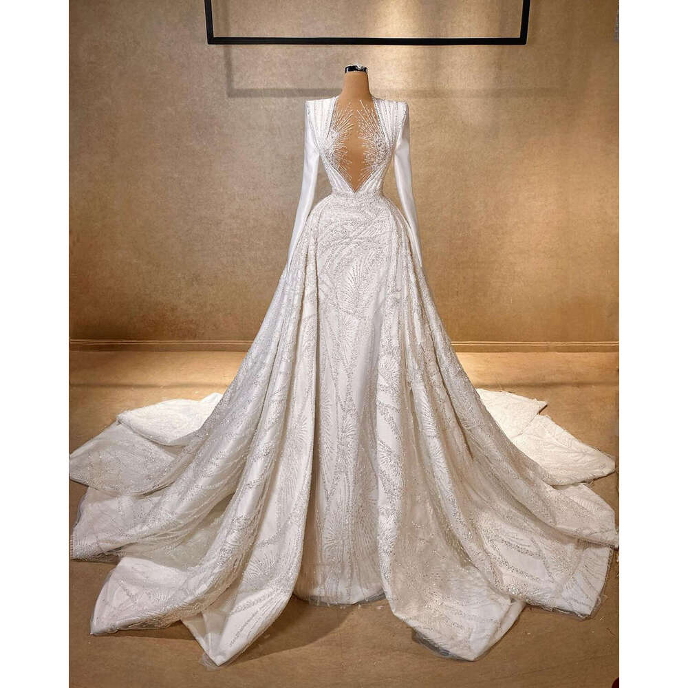 Princess Ball Gown Wedding Dresses Sexy Applique Lace Bridal Gowns Custom Made Long Sleeves Sweep Train Robe De Mariee