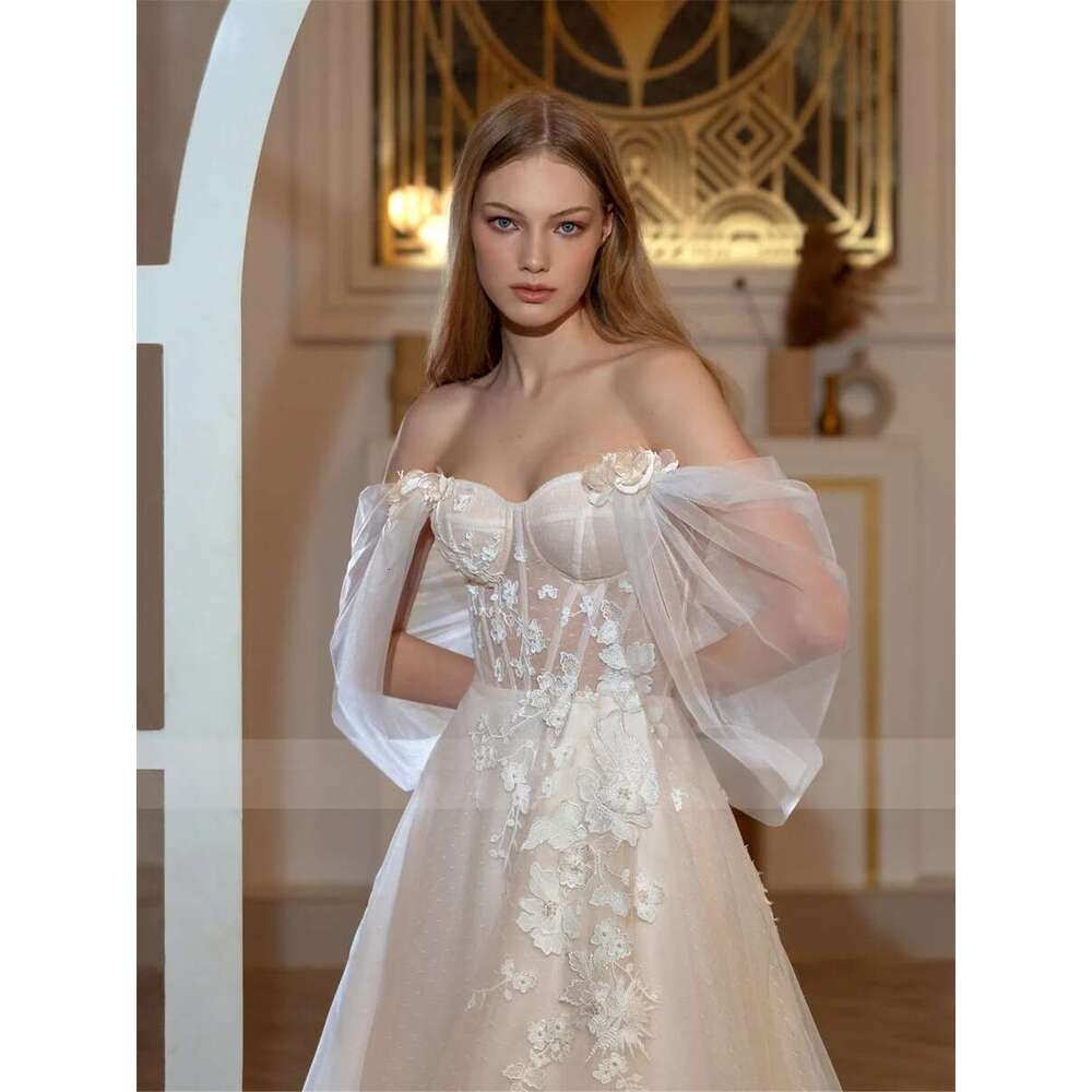 Off-Shoulder 3D wers Fabric Cap Sleeves Wedding Dresses Backless And Lace Up Bridal Ball Gowns