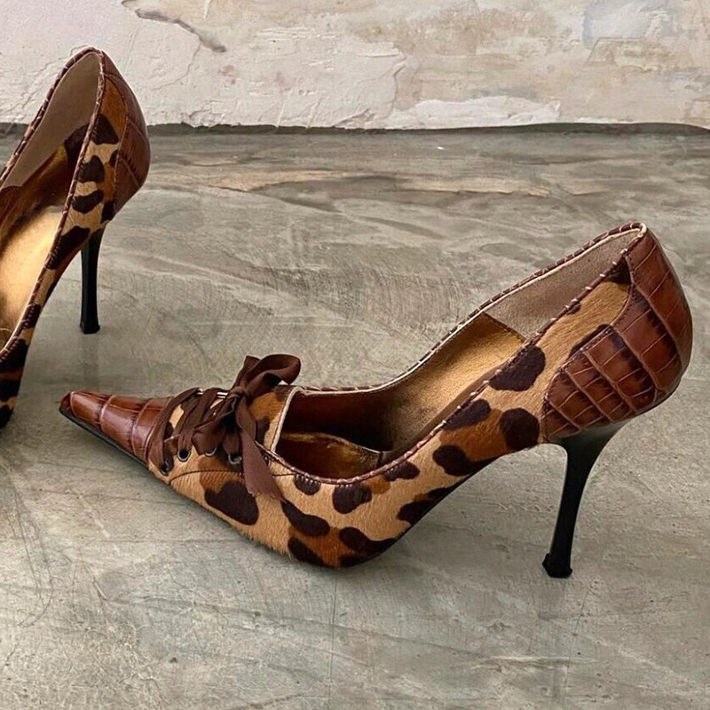 Niche leopard print hot girl European and American style pointed thin heel lace up high heels for women