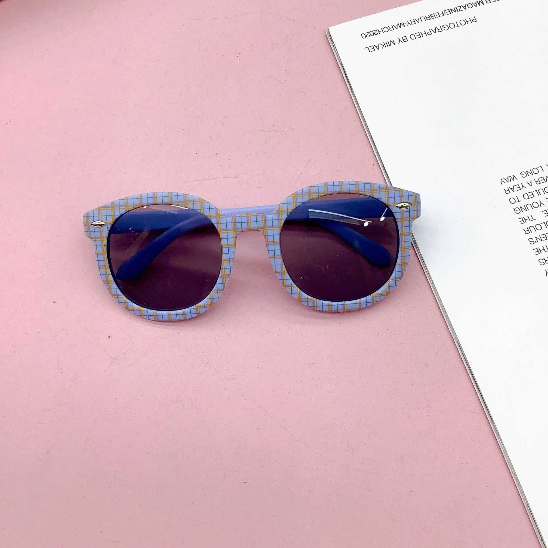 Sunglasses New Fashionable Childrens Sunglasses Korean Edition with Flower Wrap Small Frame Personalized Sunvisor and UV Protection