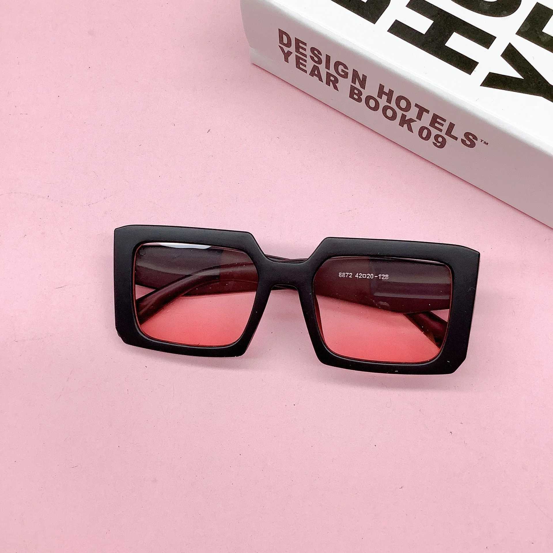 Sunglasses childrens sunglasses personalized box for boys and girls traveling concave sun-proof sunglasses