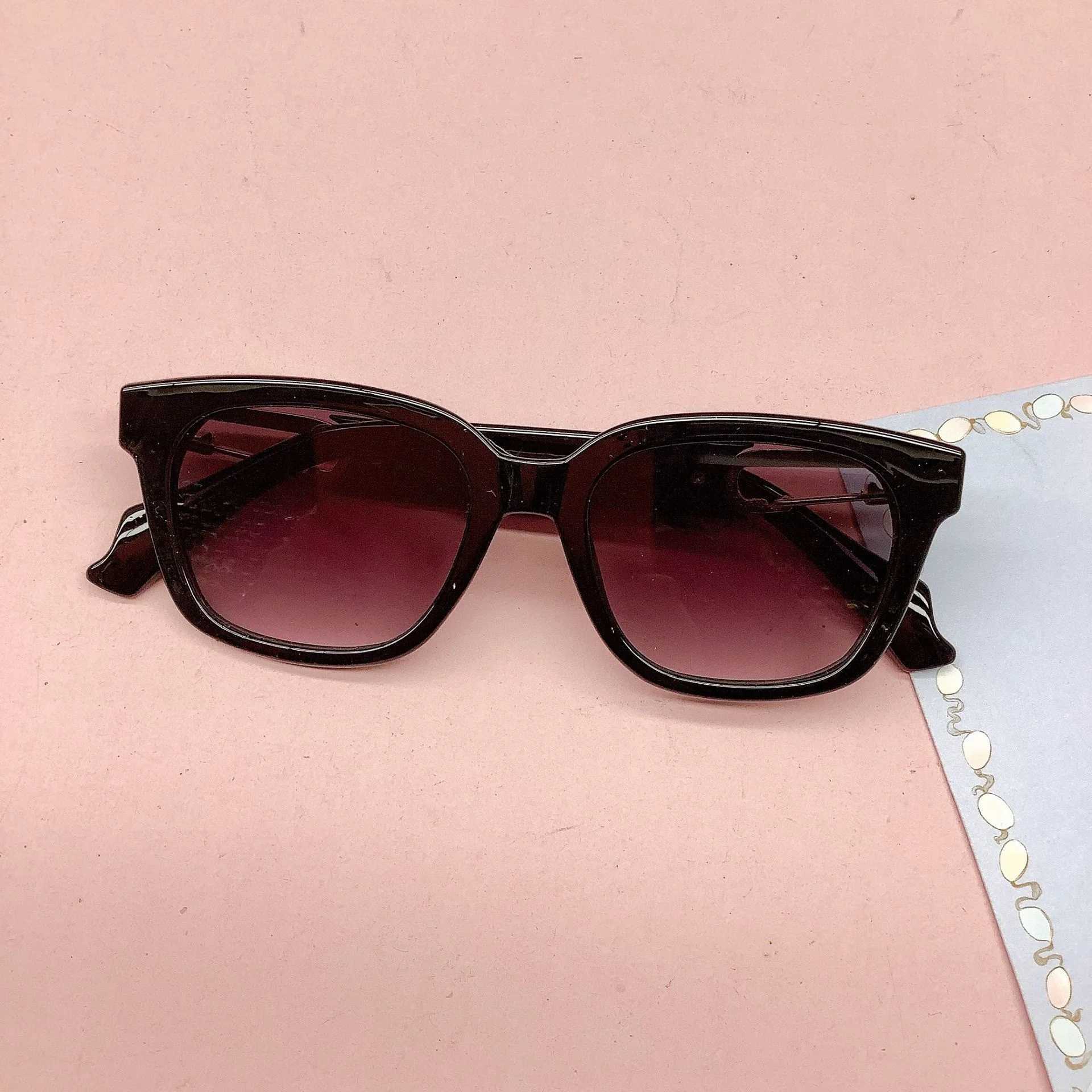 Sunglasses personality fashion childrens sunglasses 2023 new fashion travel sun protection sun visor eye protection glasses UV