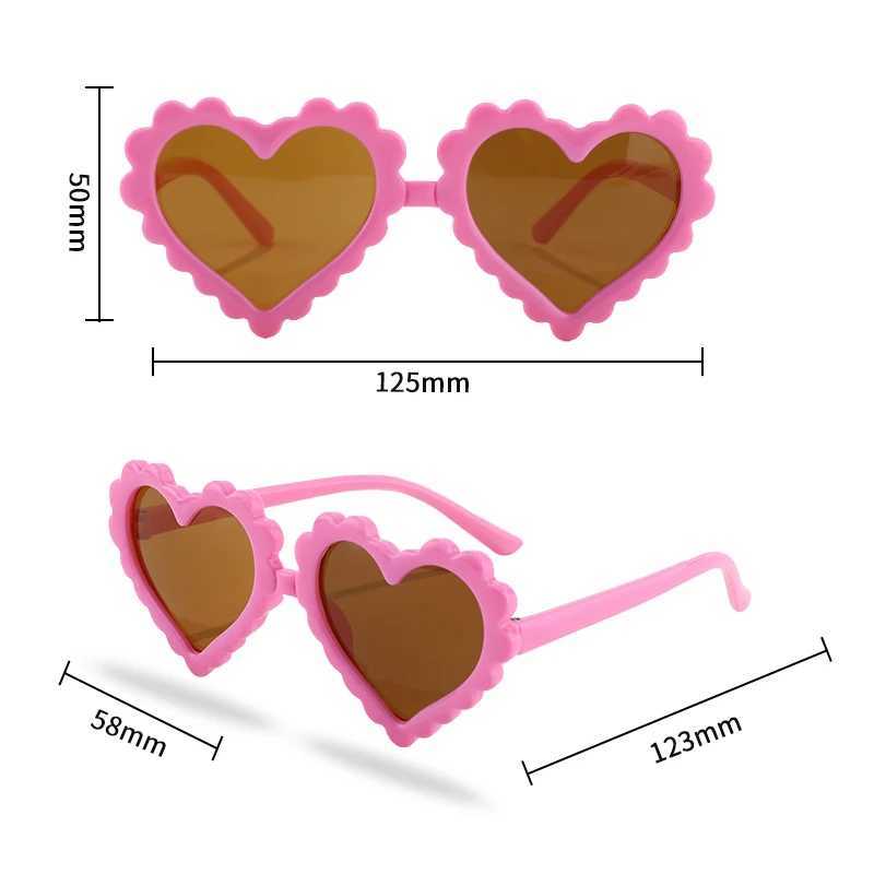 Sunglasses 2023 Childrens Girls Cute Color Polycarbonate Heart Shape Vintage UV400 Sunglasses Fashion Protection Kids Polarized Sunglasses