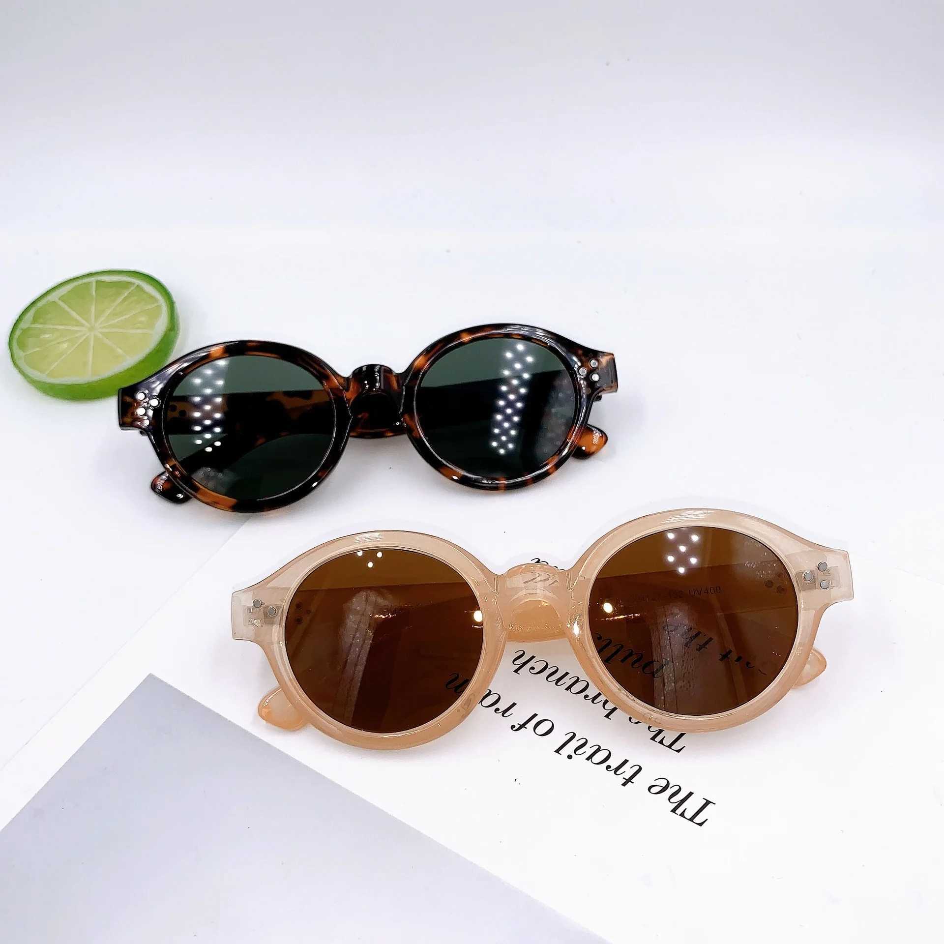 Sunglasses Korean hip hop New sunglasses creative mens and womens sunglasses b117pc frame meter nail childrens Sunglasses