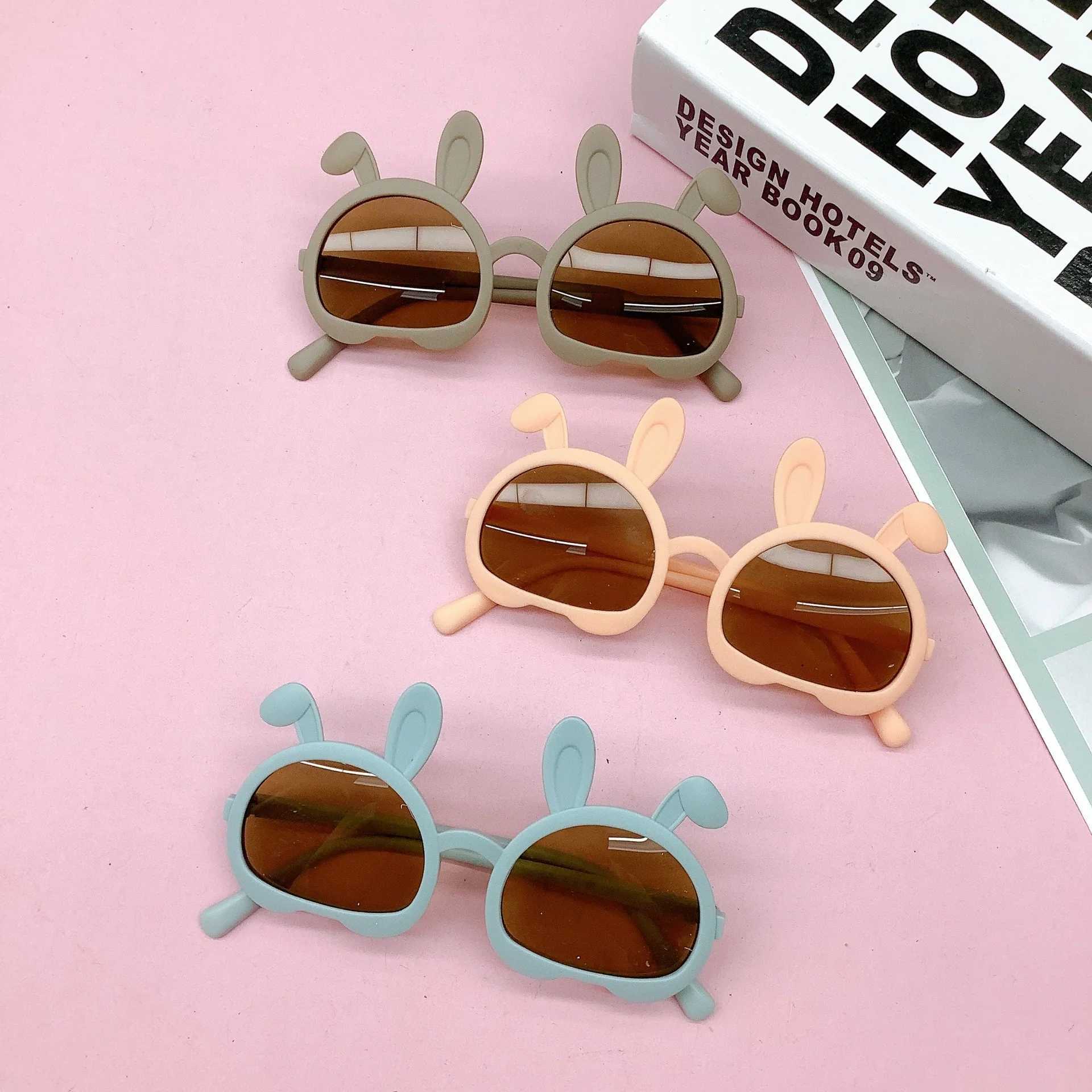 Sunglasses Korean version of fashionable new childrens sunglasses Individualized UV-proof baby sun-shading goggles with concave shape