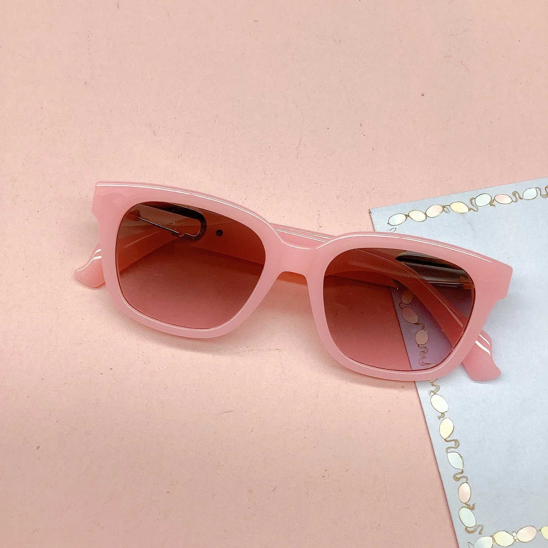 Sunglasses personality fashion childrens sunglasses 2023 new fashion travel sun protection sun visor eye protection glasses UV