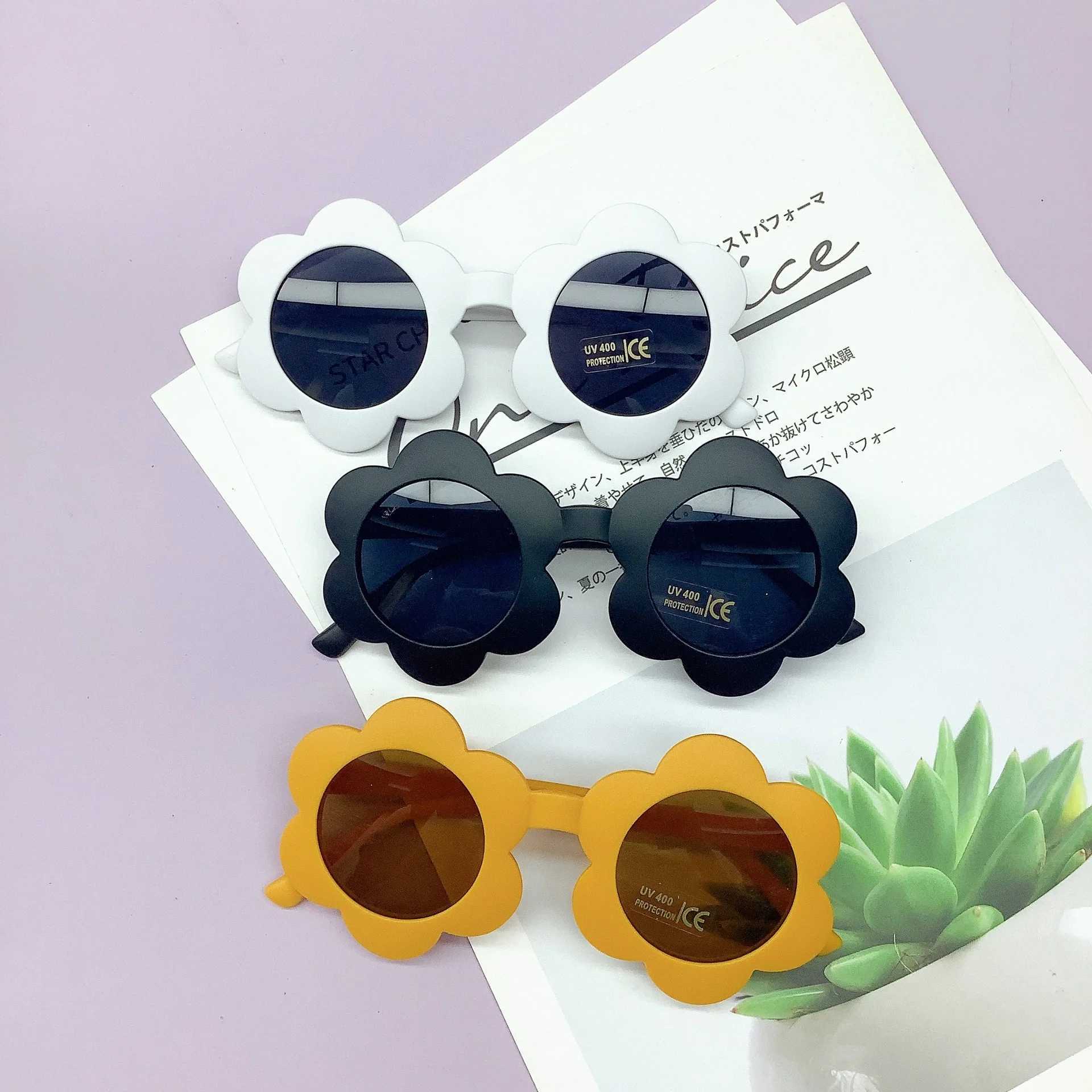 Sunglasses Childrens sunglasses New fashion lovely sunglasses Babys super cute childrens UV resistant multi-color glasses