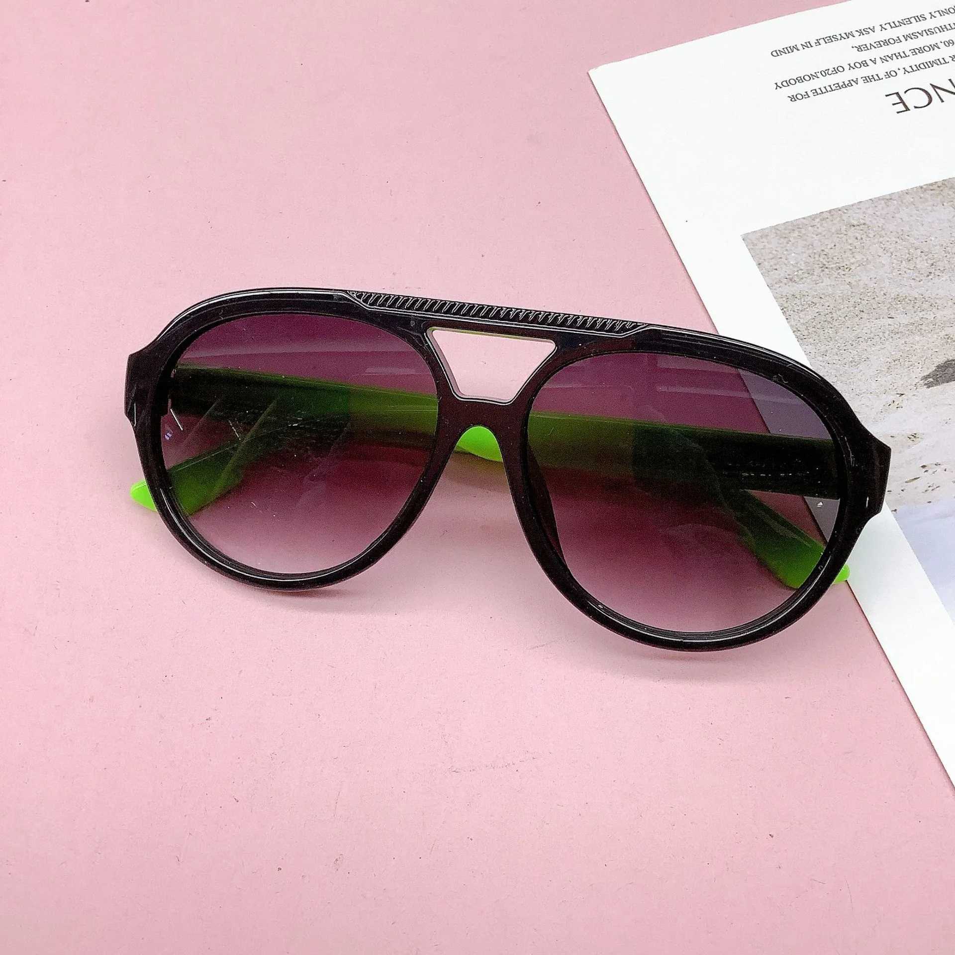 Sunglasses 2023 New Toad mirror Childrens sunglasses Fashion sun-shading concave outdoor fashion baby sunglasses