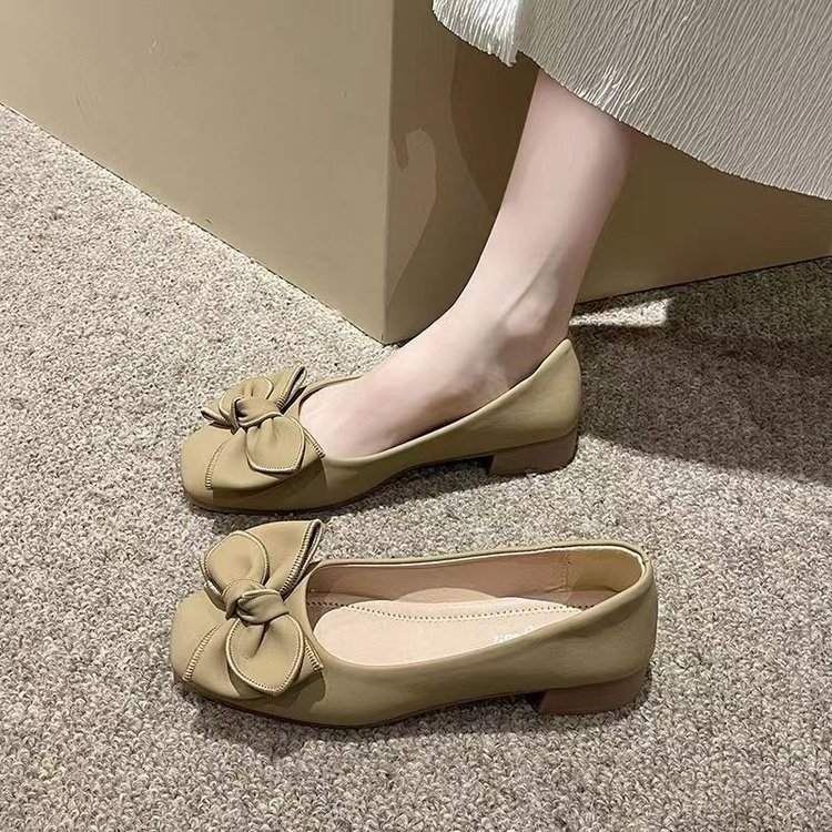 Luxury designer shoes in black and white Butterfly knot square toe bean shallow mouth single women's 2024 spring/summer new shoes, flat shoes