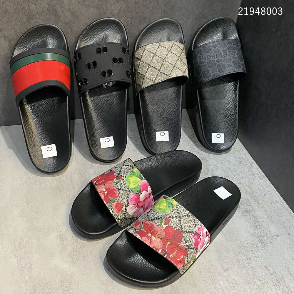 paris sandals slides designer slipper ltaly men geranium Floral Brocade Luxury bathroom Slippers summer Flip Flops Womens Fashion Striped Beach Sandal pantoufle