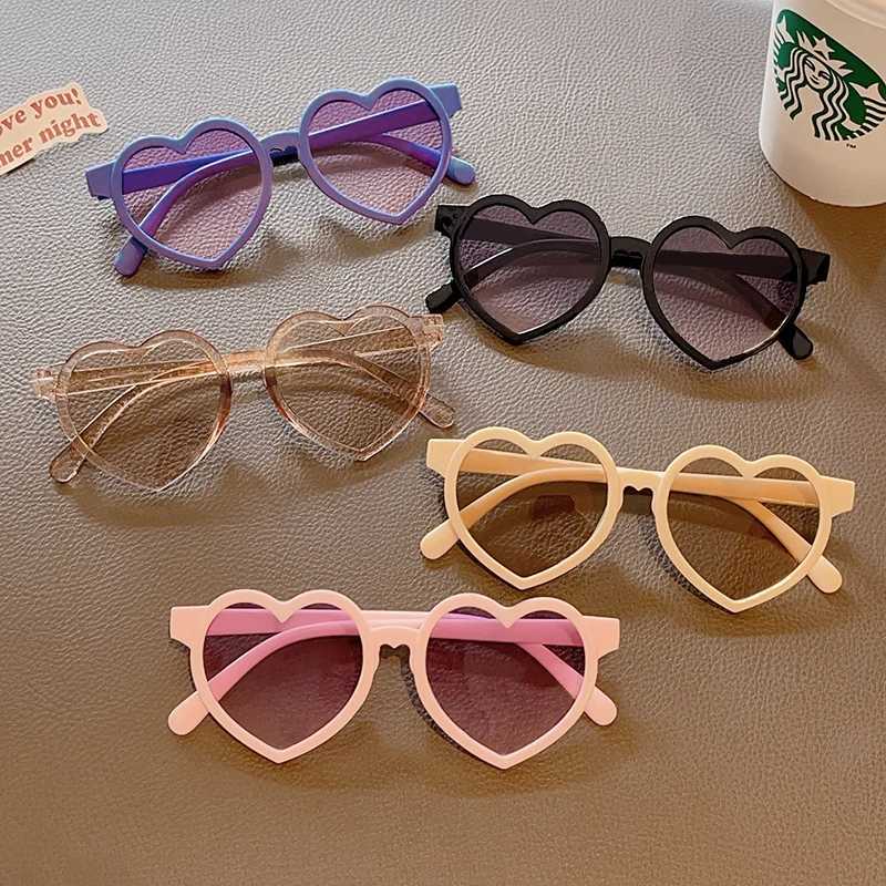 Sunglasses Children Lovely Baby Girls Cute UV400 Sunglasses Solid Color Heart Shape Outdoor Sun Protection Sunglasses Acrylic Kids Glasses