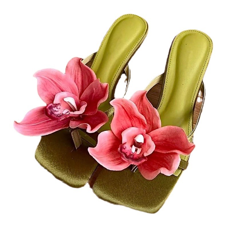 2024 Summer New Style Fine Heel Silk Pinch Leg Outskirt Small wer Half Dragged High Heels for Women