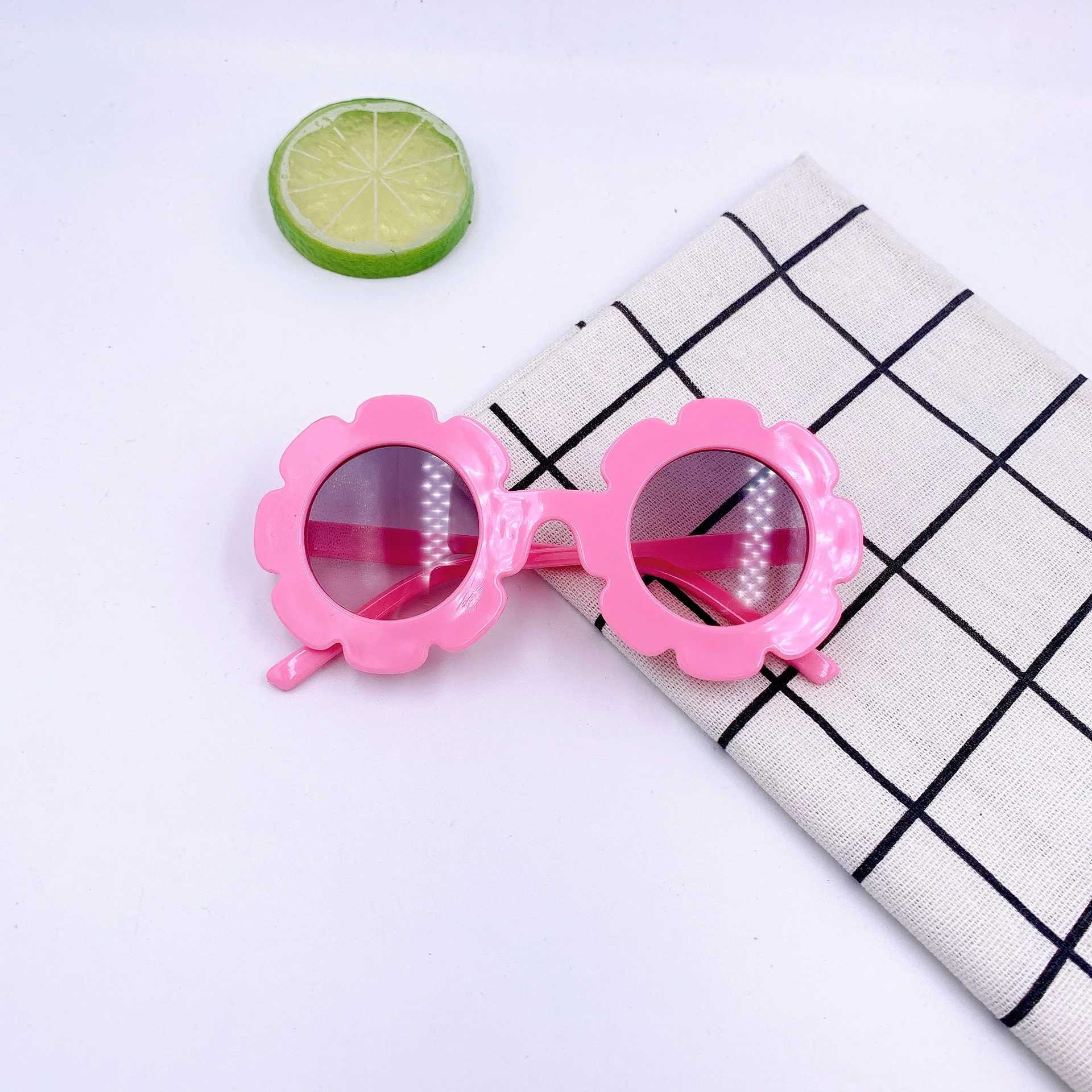 Sunglasses childrens glasses plastic frame decorative glasses small flower lens baby fashion Korean plastic sunglasses