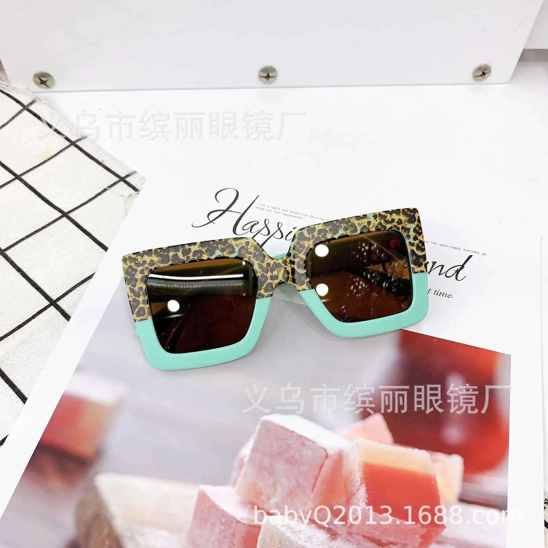Sunglasses square childrens Sunglasses Spring new double color matching fashion glasses W06 personality Chaobao UV400 childrens