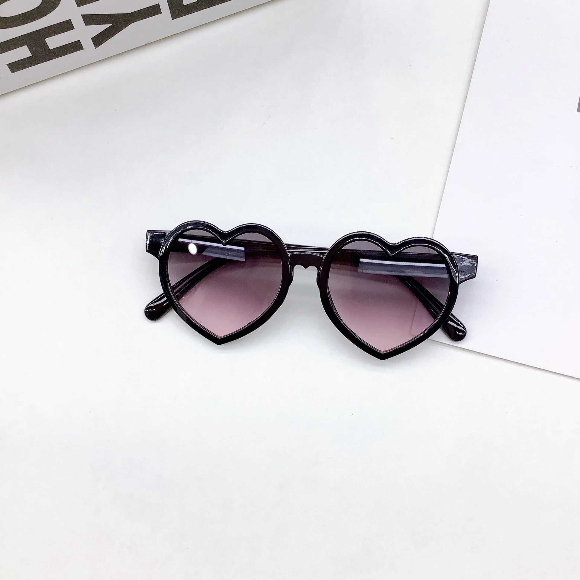 Sunglasses New Fashion Childrens Sunglasses Versatile Candy Color Boys and Girls Sunglasses Love UV Protection Baby Glasses