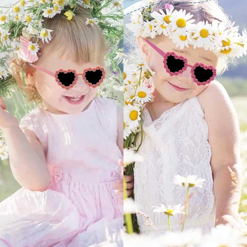 Sunglasses 2024 New Children Fashion Heart Daisy Sunglasses UV400 Baby Girls Boys Vintage Outdoor Sun Protection Sunglasses Kid Sun Glasses