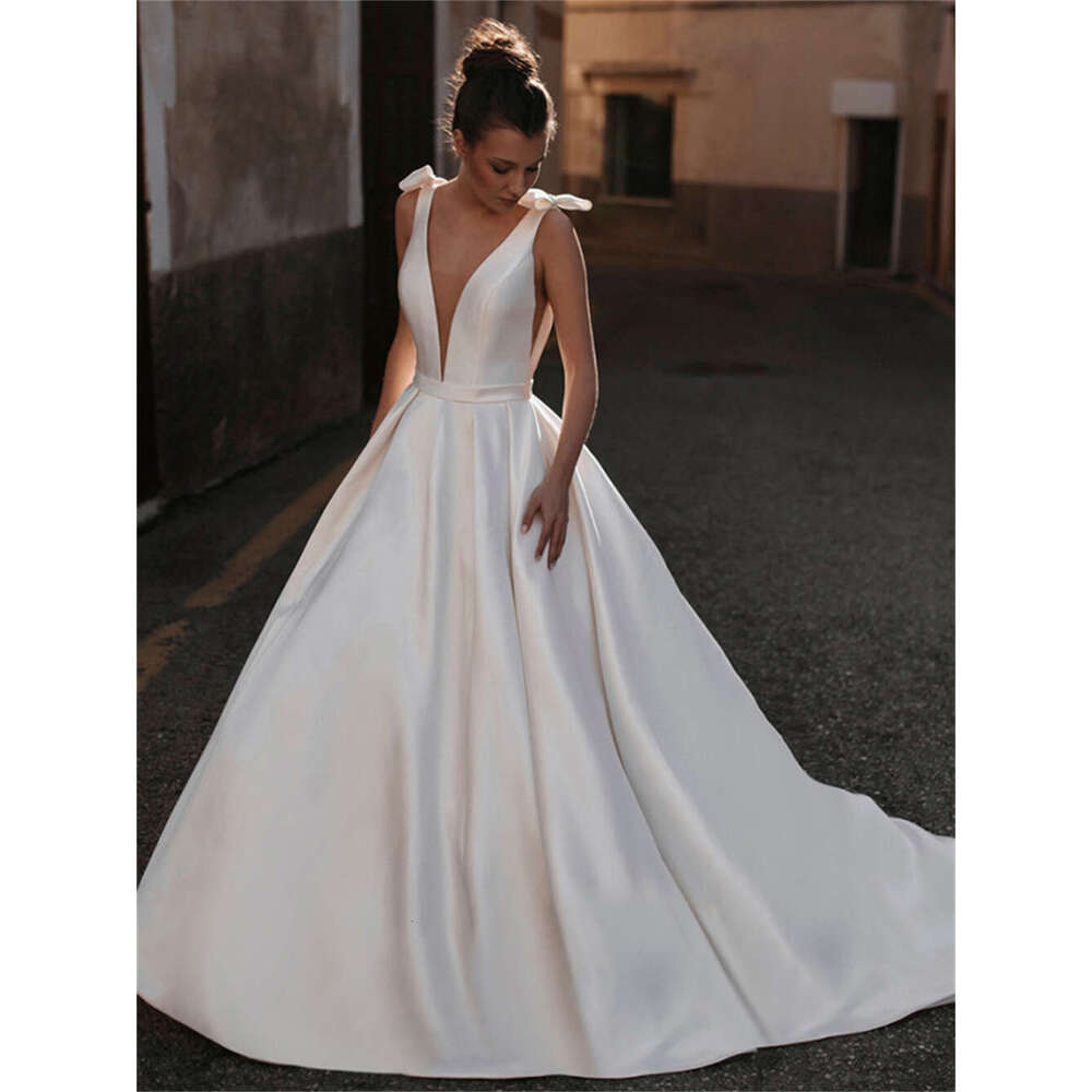 ful A-e Wedding Dresses Bow Sleeveless Bride Robe V-Neck Backless New Bridal Gown Lace Spaghetti Strap Vestidos De Noiva