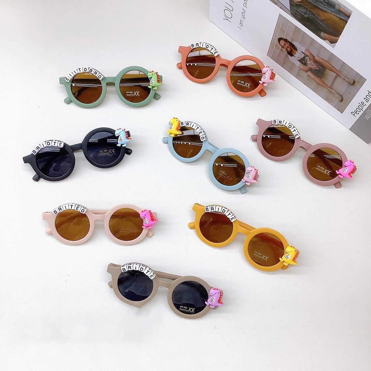 Sunglasses Fashionable New Childrens Sunglasses Korean Edition Sun Protection and UV Protection Mens and Womens Sunglasses Cute Dinosaur