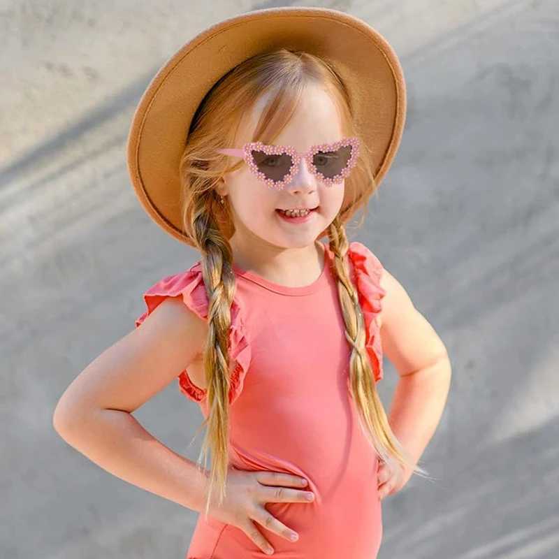 Sunglasses 2024 New Children Colors Vintage Triangle Daisy Sunglasses UV400 Girls Boys Outdoor Sun Protection Sunglasses Kid Sun Glasses