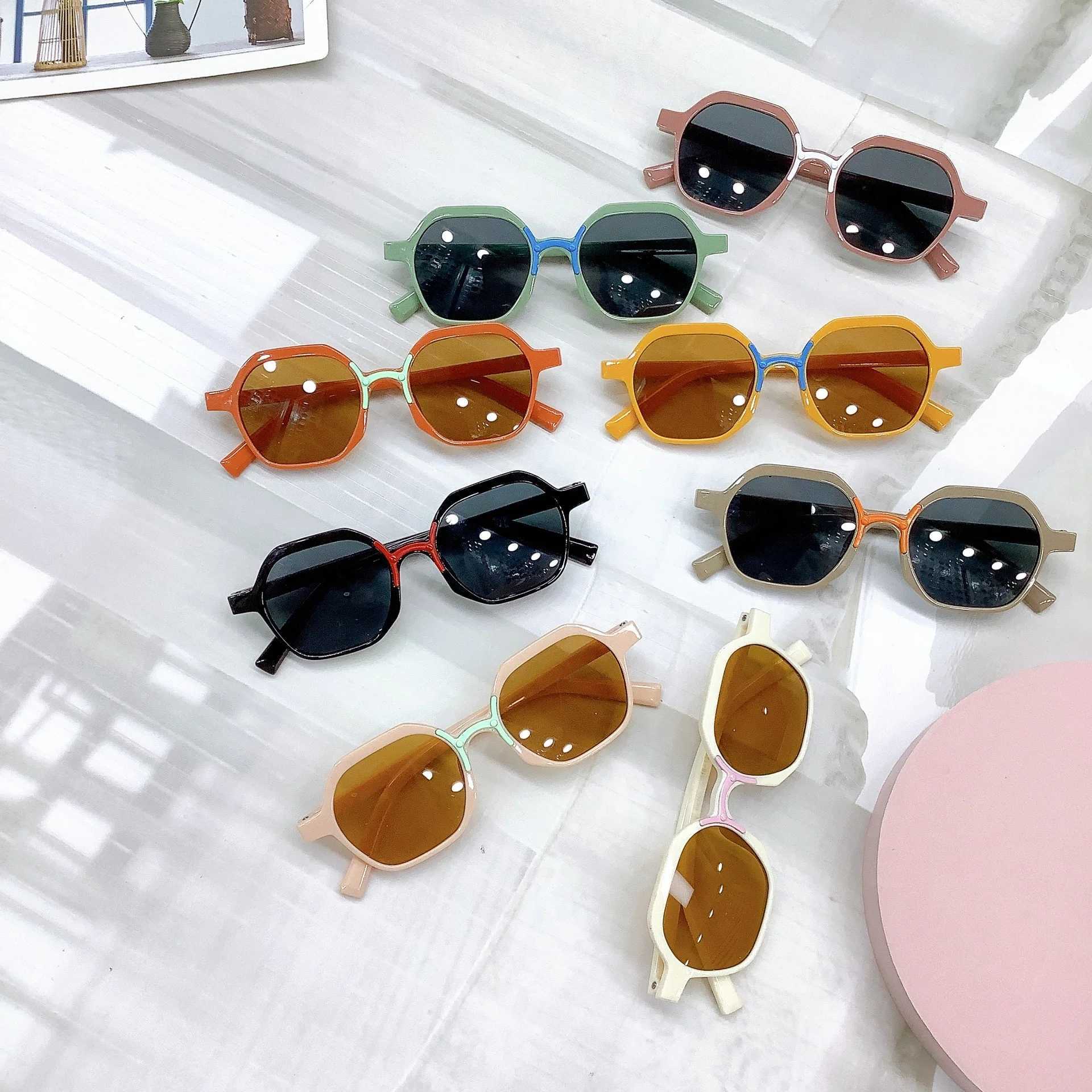 Sunglasses Childrens sunglasses New fashion childrens sunglasses UV resistant street photo wear baby glasses