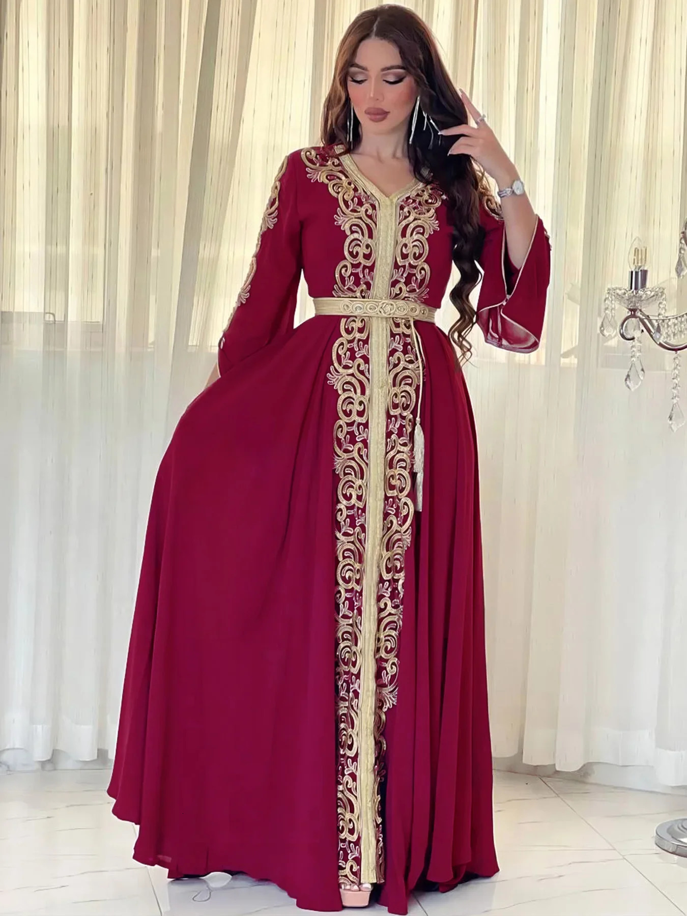 Eid Muslim Party Dress for Women Abaya Emboridery Jalabiya Morocco Dresses Abayas Kaftan Islam Vestidos Arab Long Robe 240715