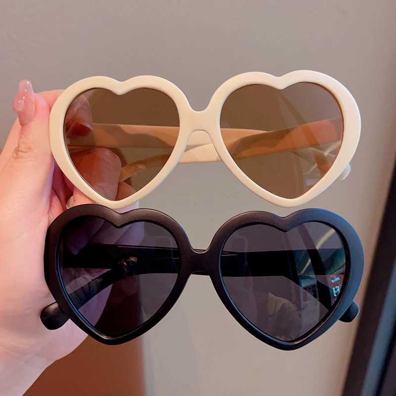 Sunglasses 2023 New Children Colors Heart Circle Edge UV400 Sunglasses Baby Girls Lovely Outdoor Sun Protection Sunglasses Kid Sun Glasses