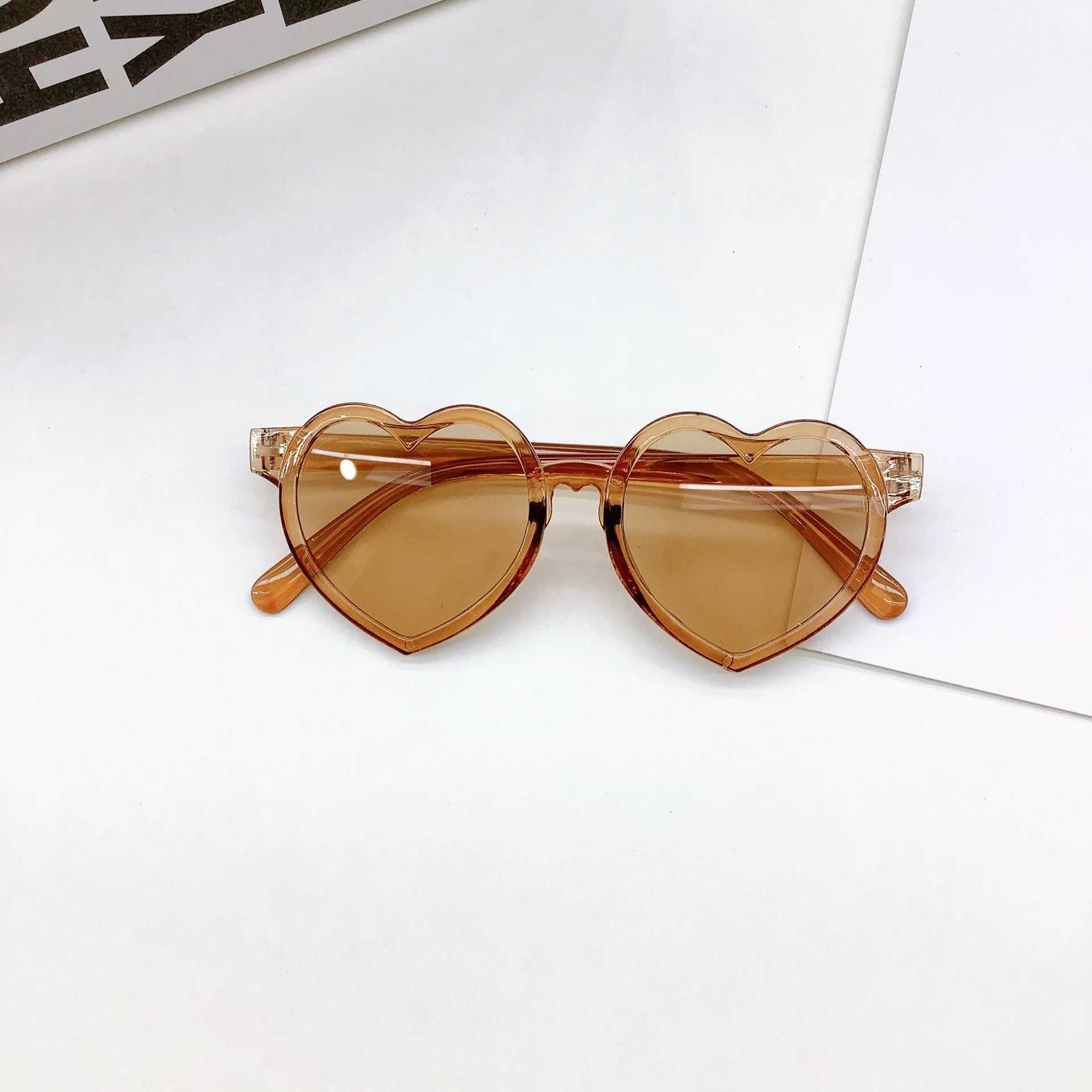 Sunglasses New Fashion Childrens Sunglasses Versatile Candy Color Boys and Girls Sunglasses Love UV Protection Baby Glasses