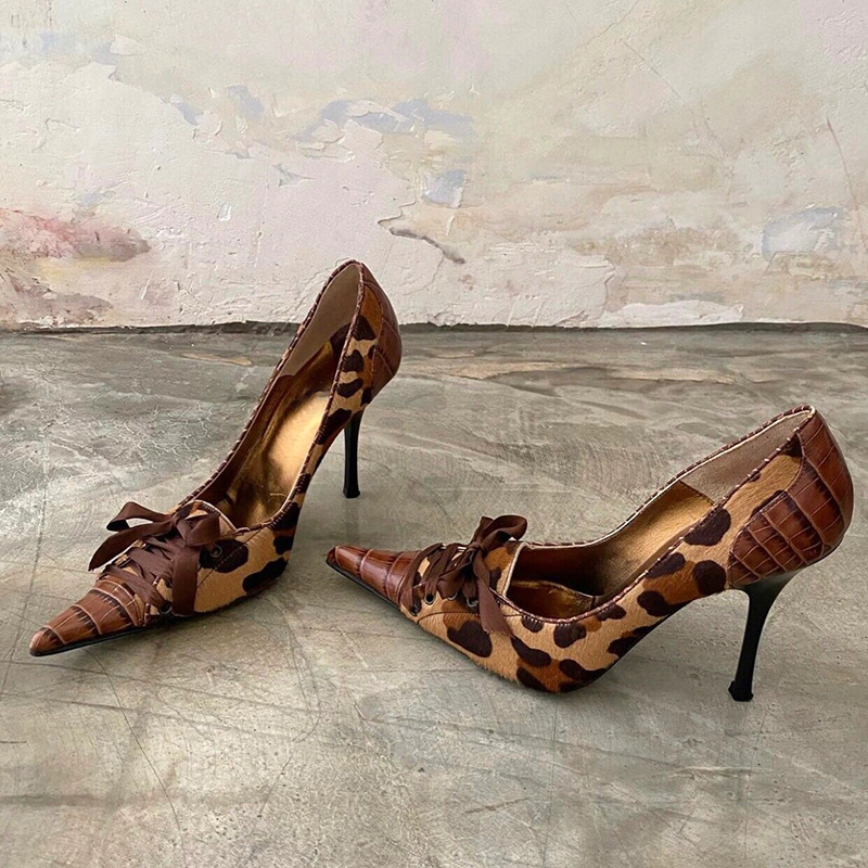 Niche leopard print hot girl European and American style pointed thin heel lace up high heels for women