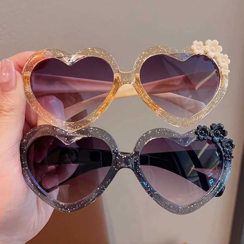 Sunglasses 2023 Baby Girls Cute Acrylic Heart Shape Flowers UV400 Sunglasses Children Outdoor Sun Protection Sunglasses Kids Sun Glasses