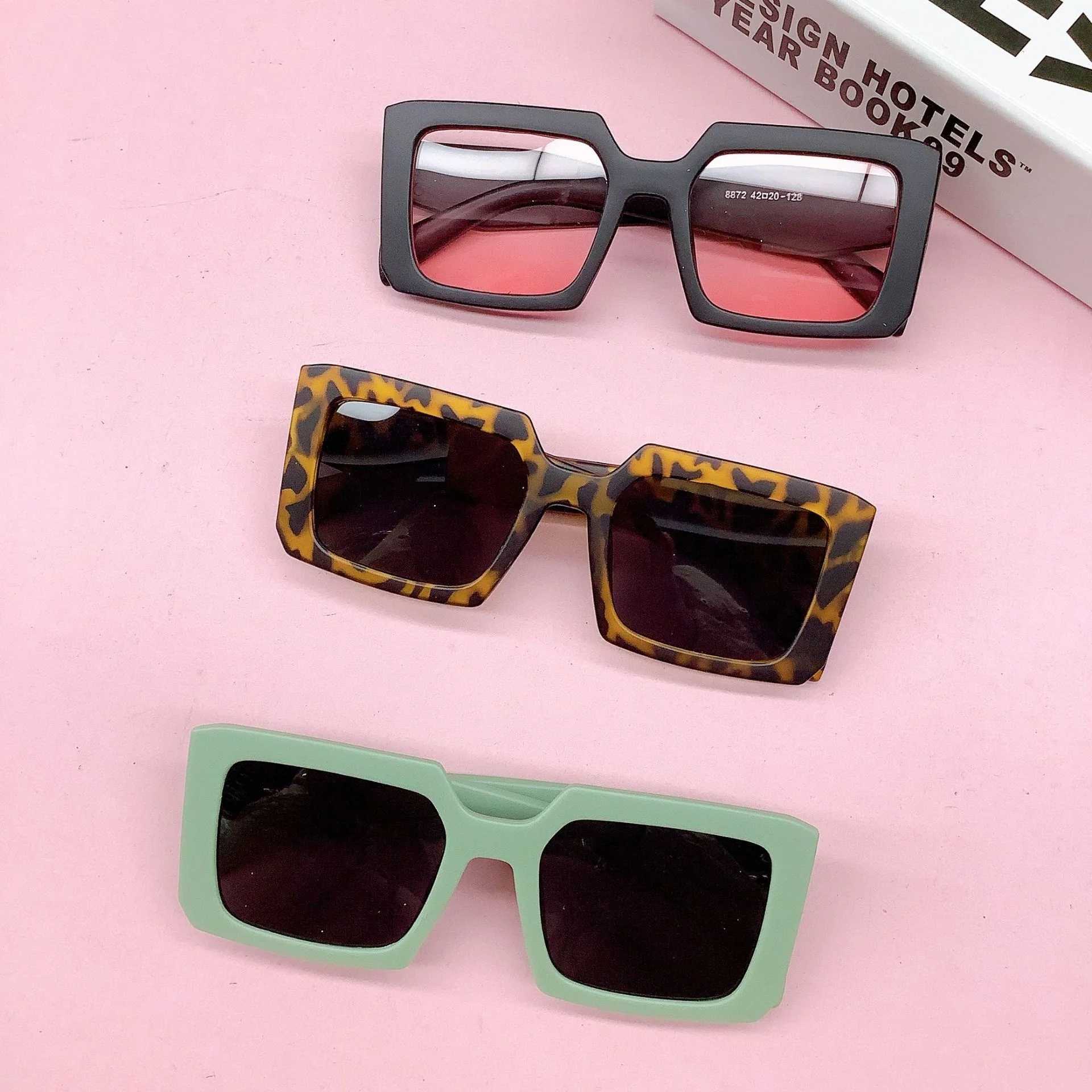 Sunglasses childrens sunglasses personalized box for boys and girls traveling concave sun-proof sunglasses