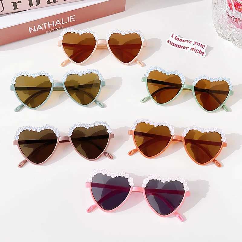 Sunglasses Kids Cute Acrylic Heart Flower UV400 Sunglasses Boys Girls Outdoor Sun Protection Sunglasses Children Eye Protection Glasses