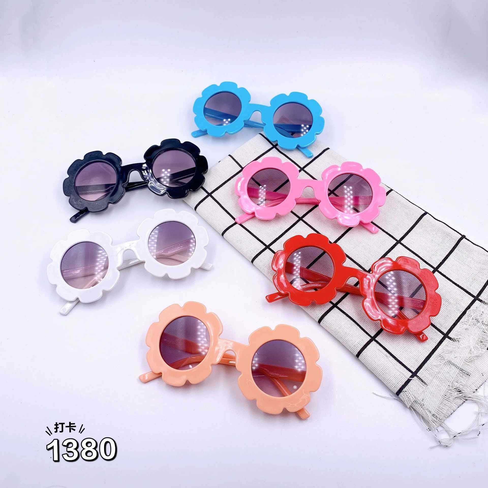 Sunglasses childrens glasses plastic frame decorative glasses small flower lens baby fashion Korean plastic sunglasses