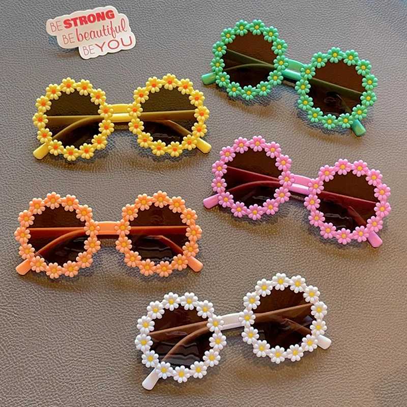 Sunglasses 2024 Boys Girls Fashion Acrylic Colors Daisy Sunglasses UV400 Outdoor Children Lovely Protection Sunglasses Kids Sun Glasses