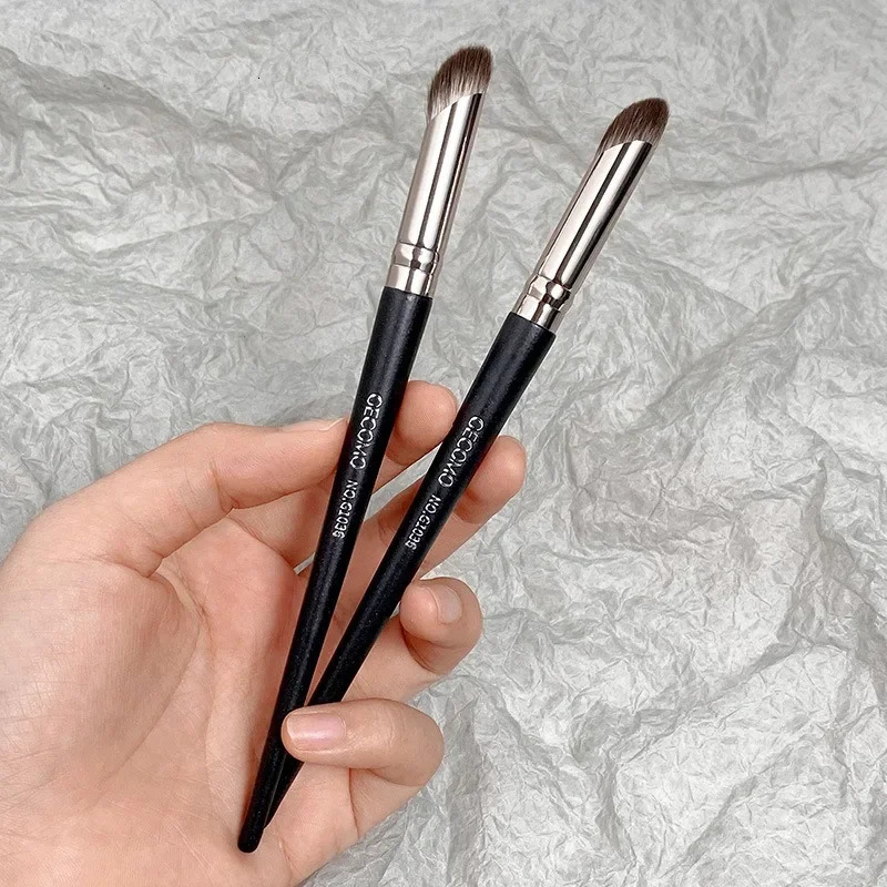 One concealer makeup brush precise soft fluffy sludge brush black circle multi-functional detailed makeup tool 240715