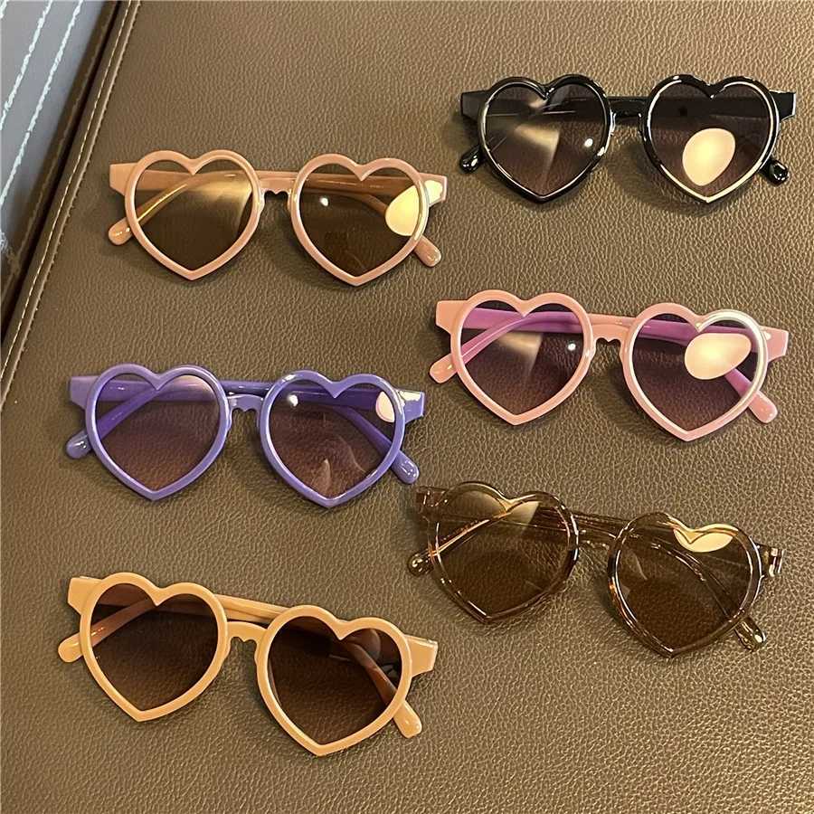 Sunglasses Love gradient childrens sunglasses baby sunglasses candy colored glasses heart shaped glasses jelly colored sunglasses
