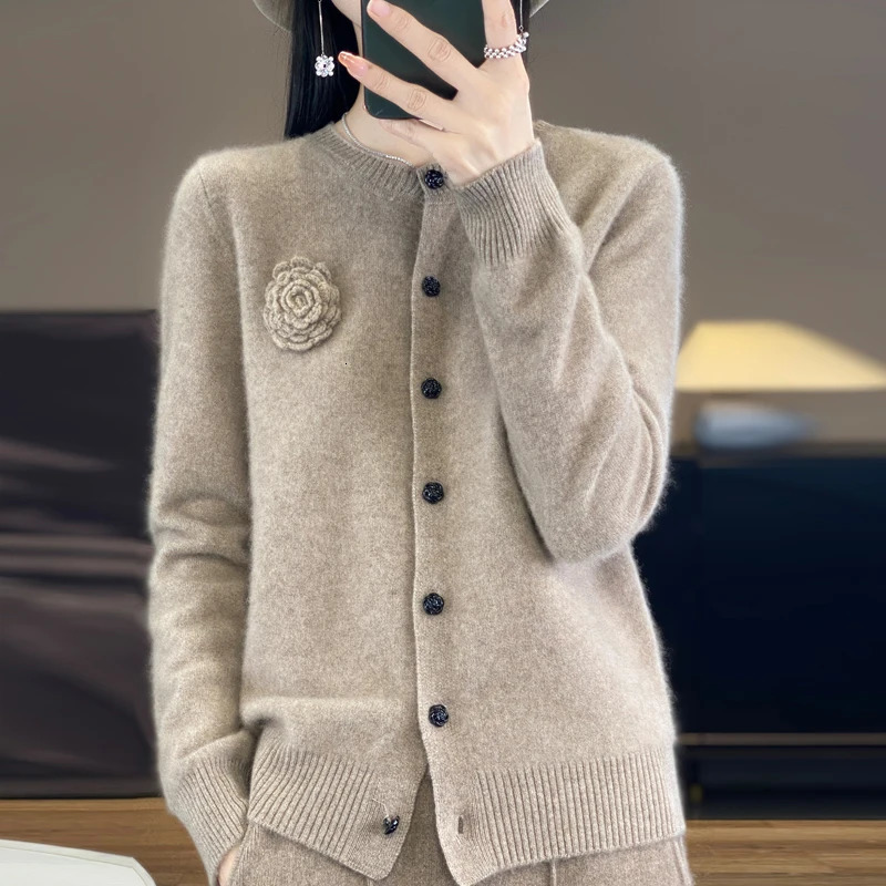 Spring and autumn 100% merino wool cashmere sweater womens cardigan loose fashion round neck knitted coat top 240713