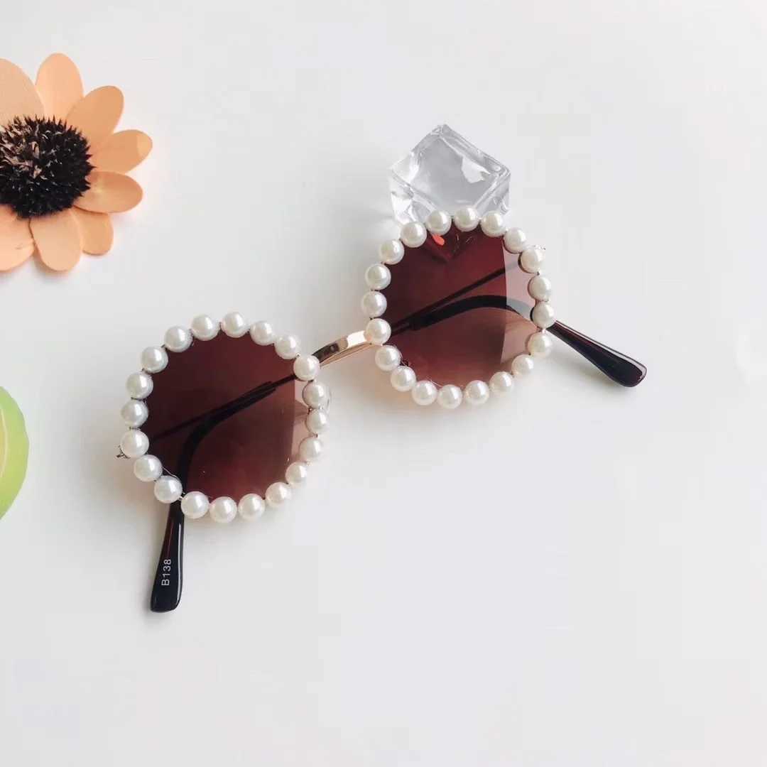 Sunglasses adhesive pearl childrens sunglasses New B138 fashion baby street fashion with round frame glasses