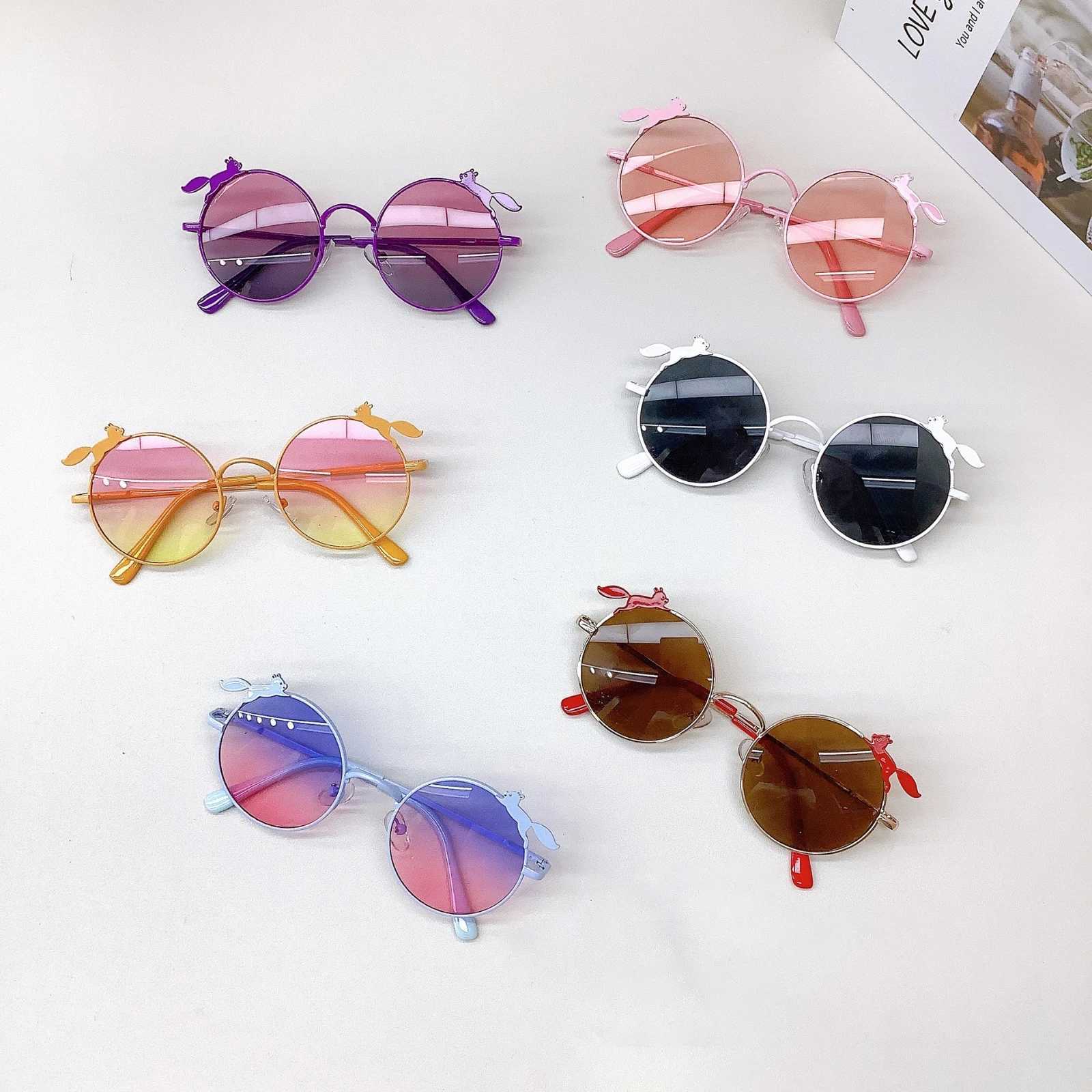 Sunglasses New Childrens Sunglasses Fashionable and Cute Candy Color Sun Protection and UV Protection for Boys and Girls Sunglasses Trend