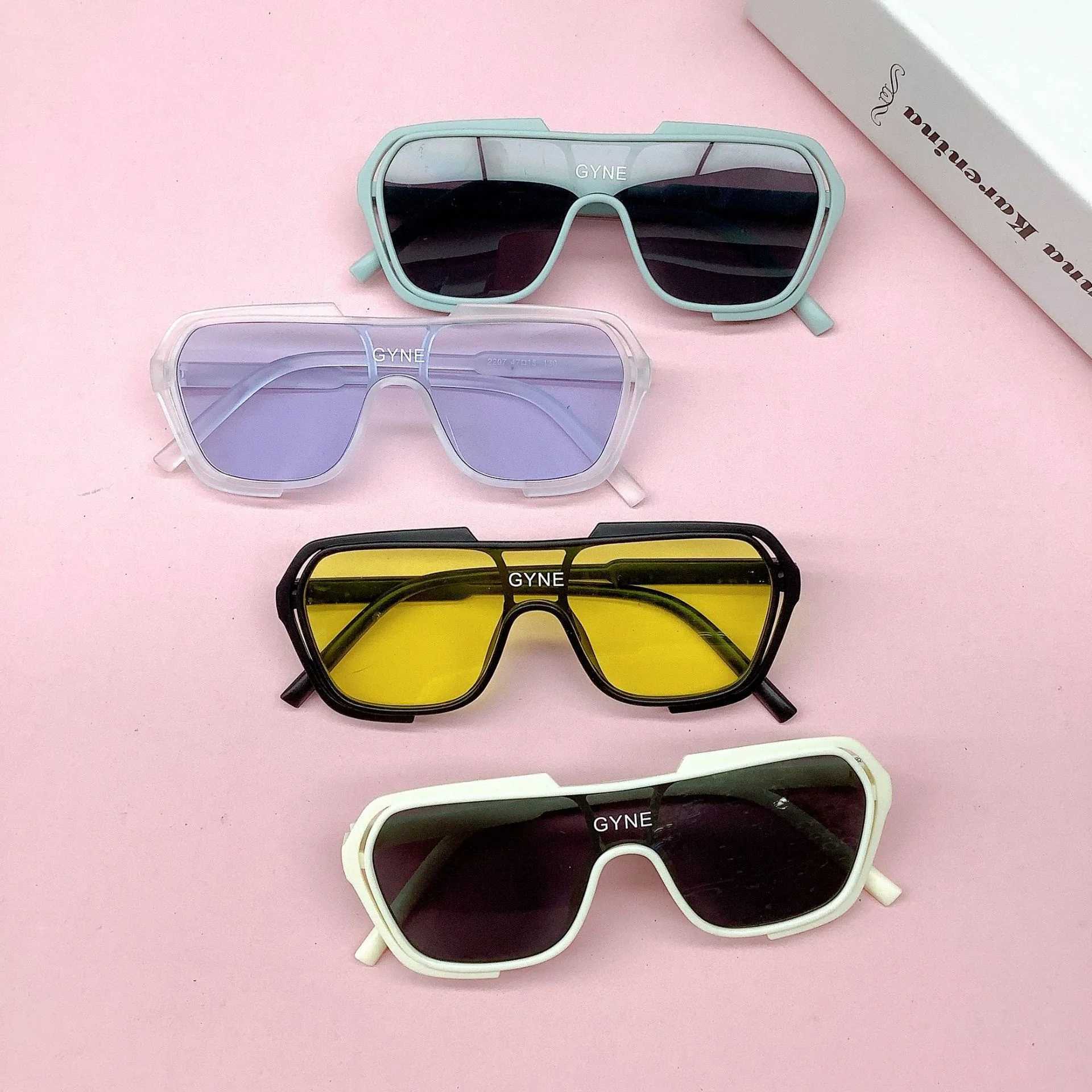 Sunglasses Childrens sunglasses for outing in the street anti-UV INS wind childrens sunglasses fashionable and trendy sunglasses