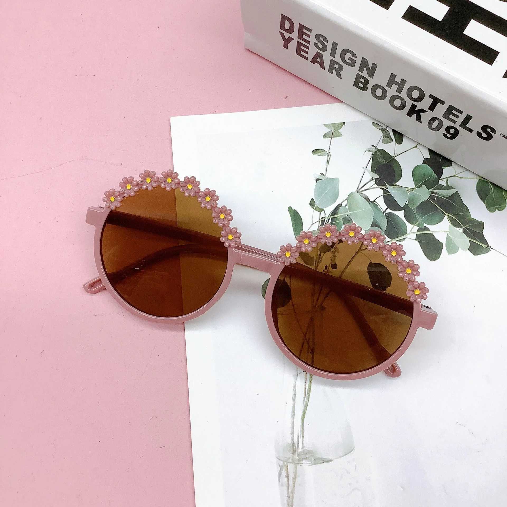 Sunglasses Fashionable new style childrens sunglasses round frame decal cute baby sunglasses baby lovely anti-ultraviolet childrens