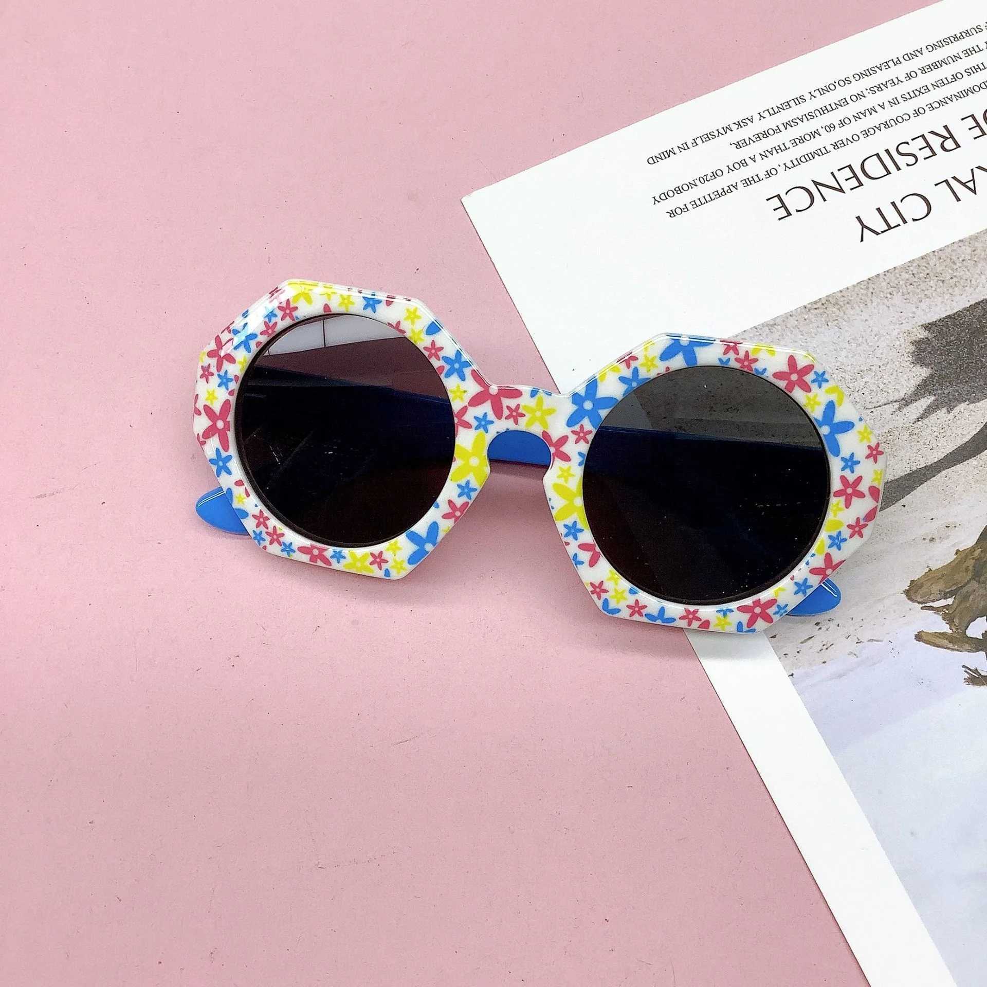 Sunglasses New childrens sunglasses Fashion wrapped flower UV protection trend Boys and girls Childrens sunglasses Sunvisor