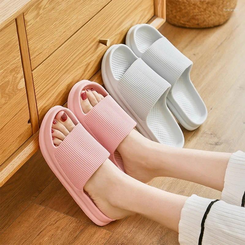 Slippers Summer Shoes Men Women Slides Home Indoor Thick Platform Bathroom Sandals Ladies Slide For