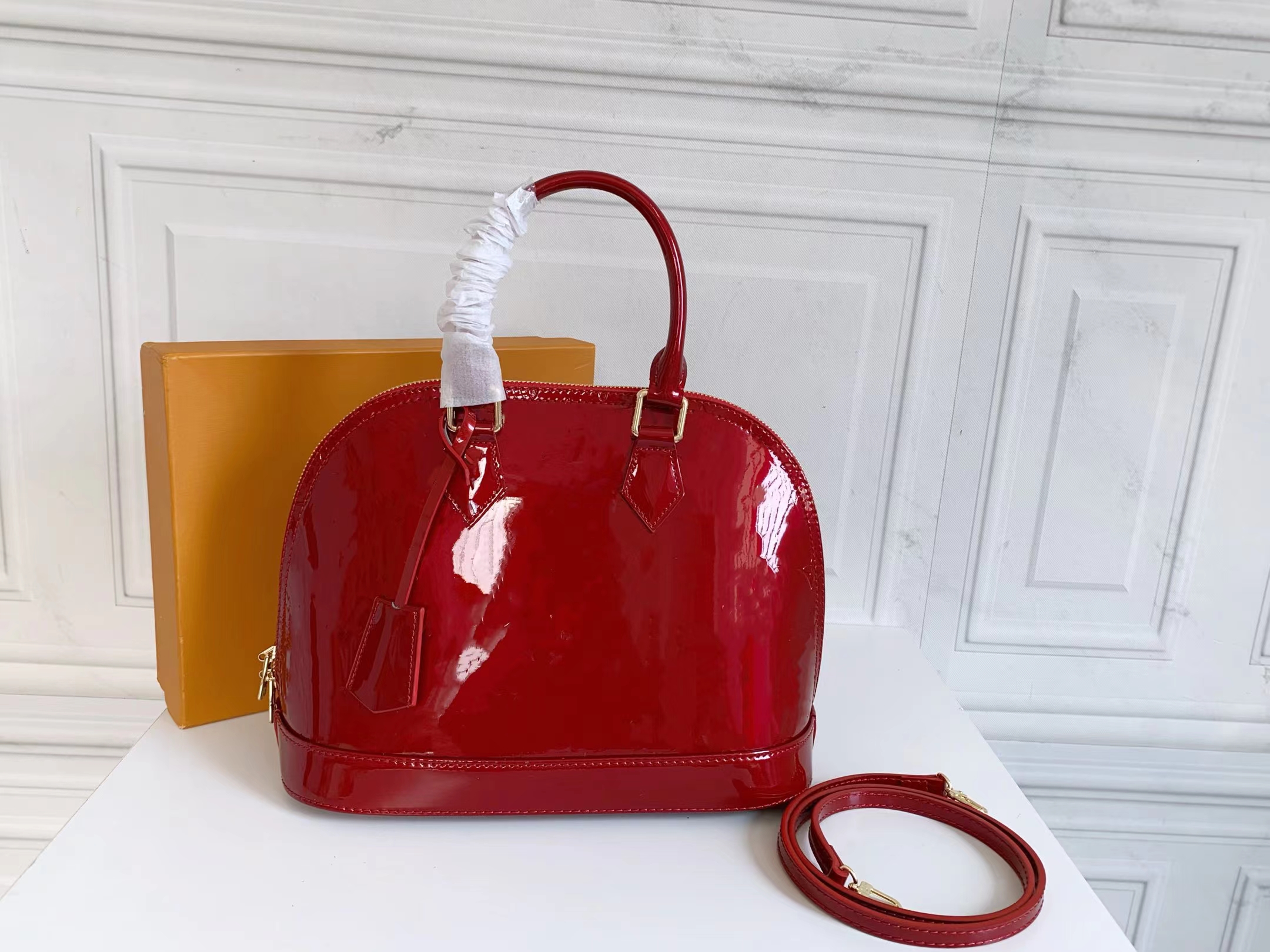 Designer Women's Shoulder bag Luxury Women's handbag High Quality leather bag Patent leather Strap bag