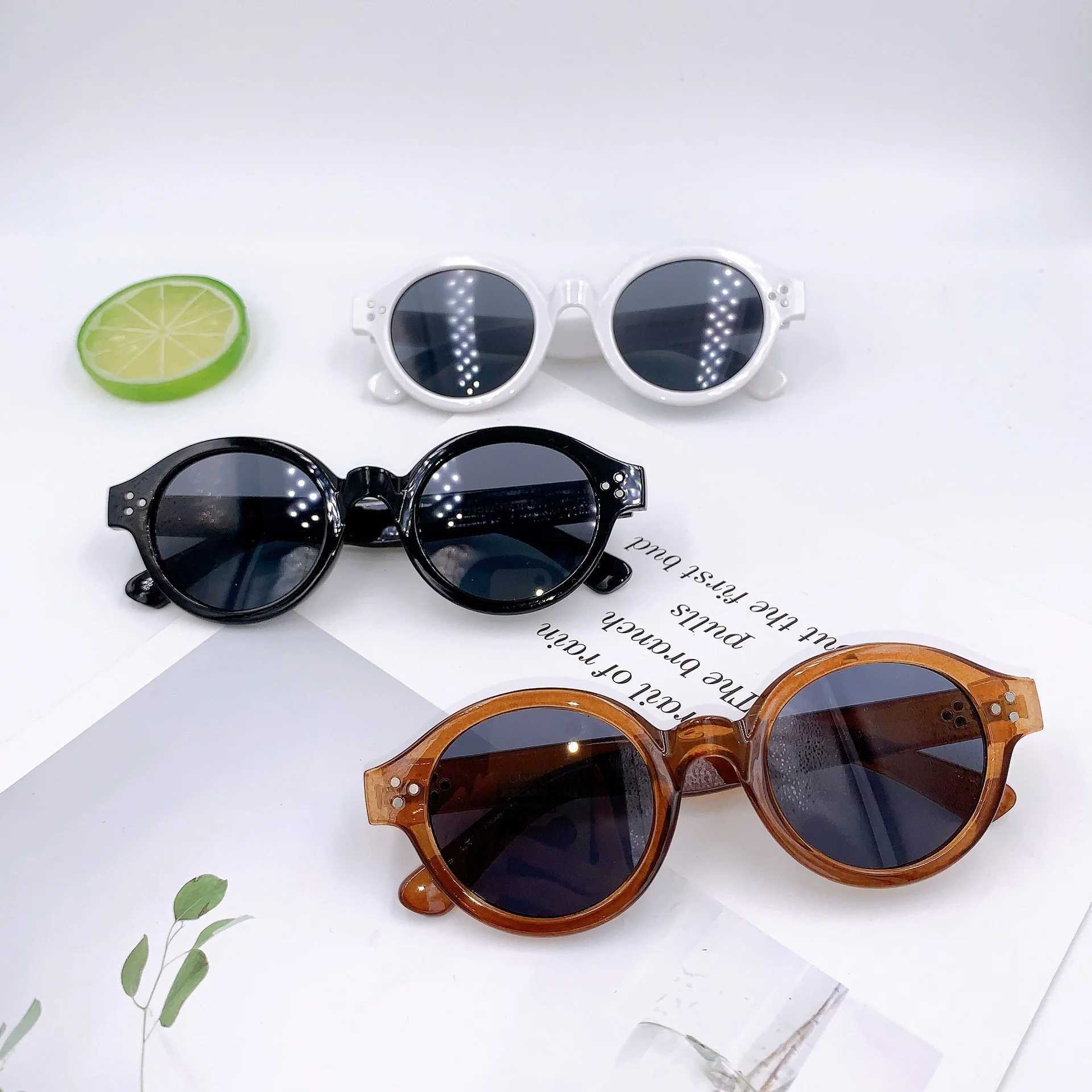 Sunglasses Korean hip hop New sunglasses creative mens and womens sunglasses b117pc frame meter nail childrens Sunglasses