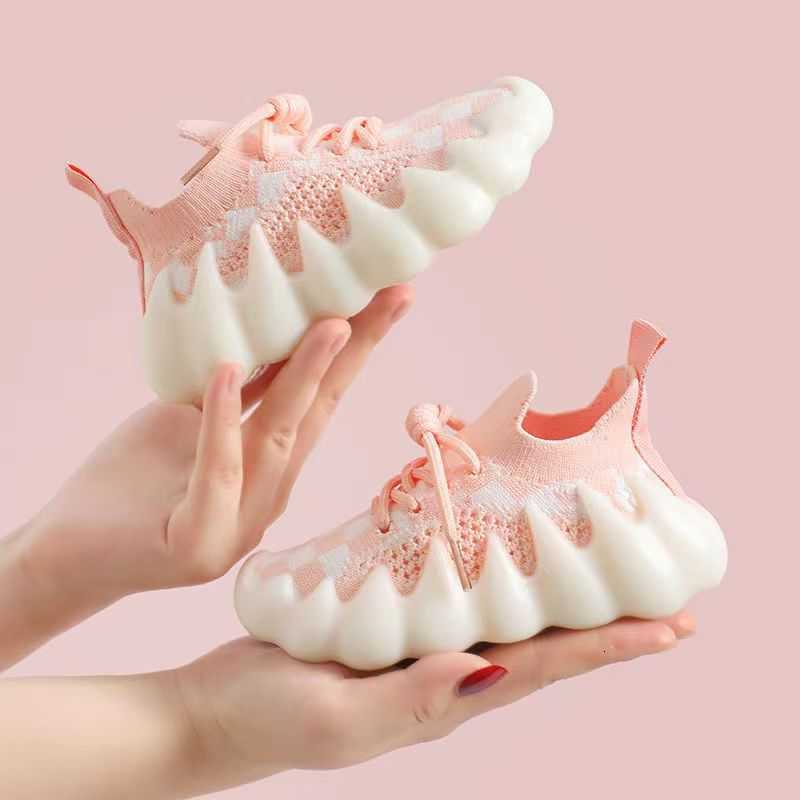 Sneakers Children's sports shoes summer new spring and autumn men's shoes trendy styles for girls breathable knitted shoes shoes