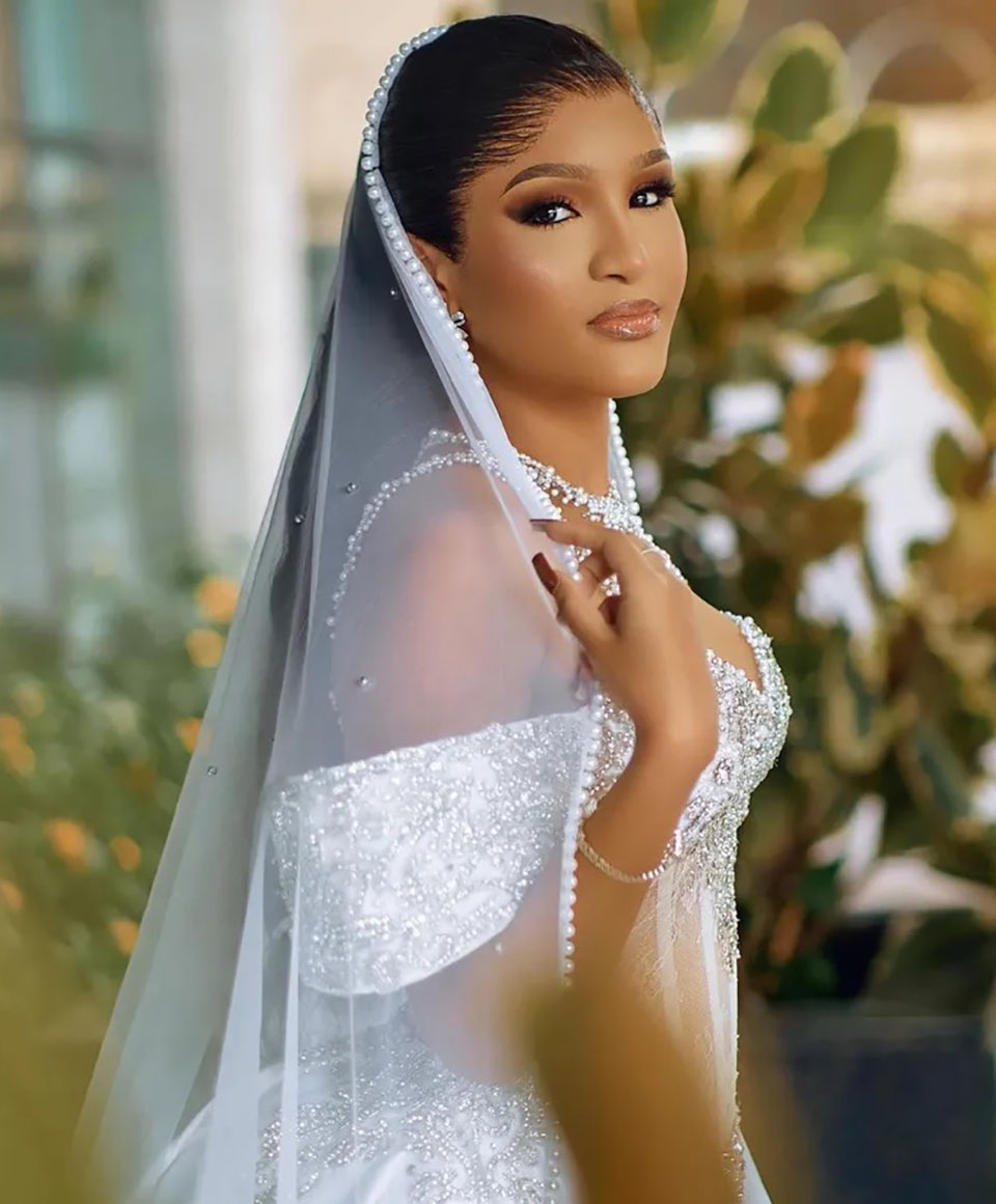 Ivory Wedding Dresses White Bridal Gowns Formal O-Neck Off-Shoulder Crystal Beaded Satin Lace Custom Zipper Lace Up Plus Size New