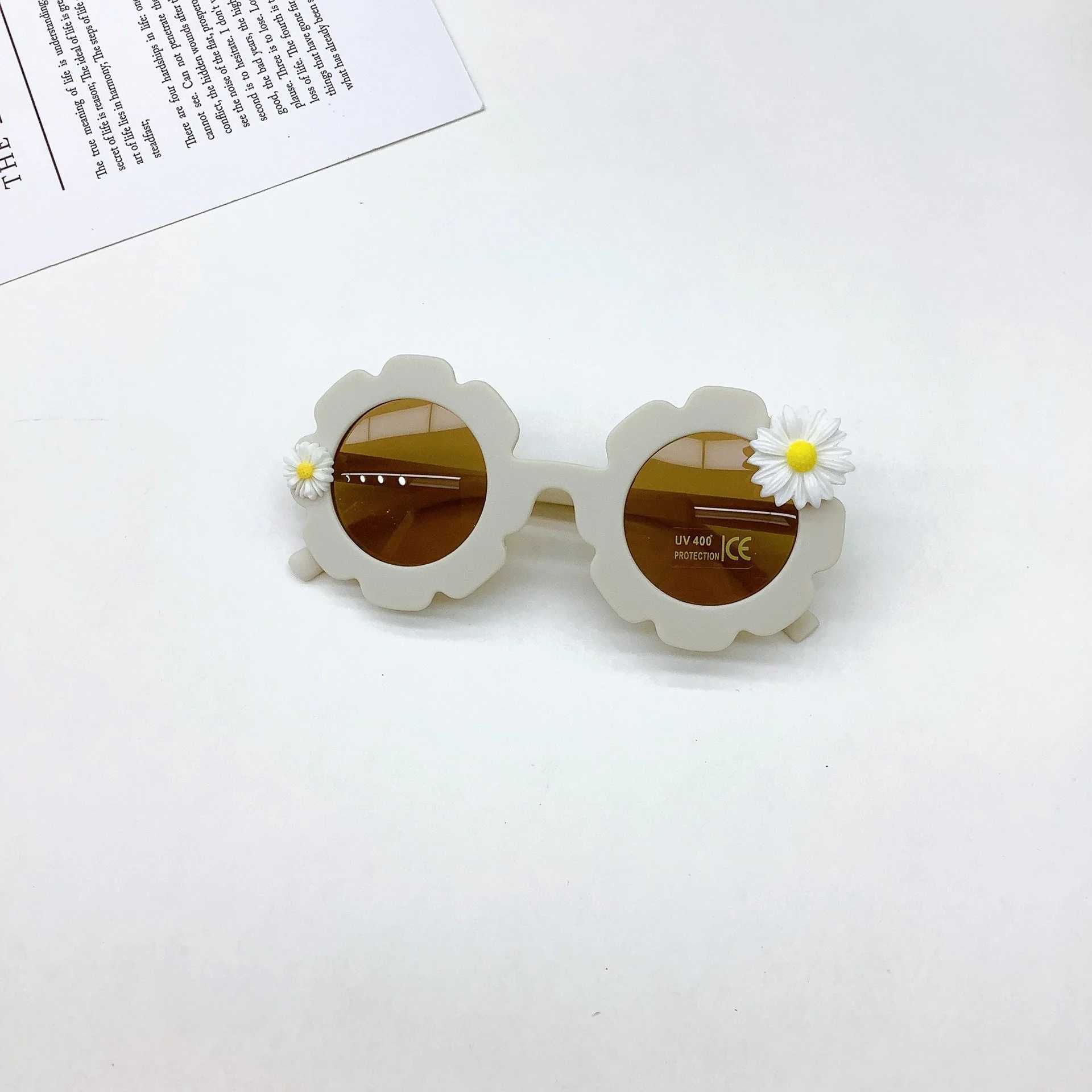 Sunglasses Fashionable childrens sunglasses personalized small daisies cute flowers frosted baby sunglasses sun protection and UV