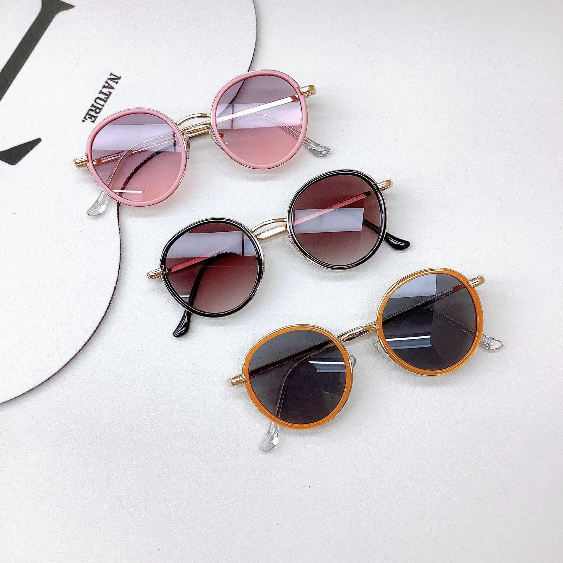 Sunglasses Fashionable childrens sunglasses cute baby sunglasses sun protection sun shading concave shape wear with childrens