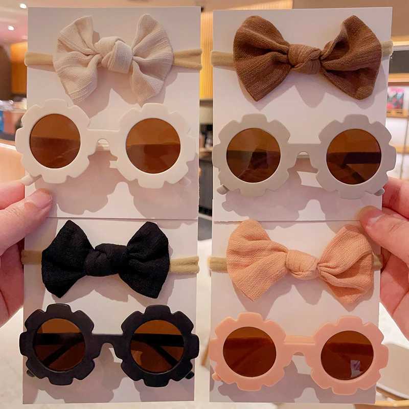 Sunglasses 2 Pcs/Set Boys Girls Colors Square Edged Sunflower Sunglasses UV400 Cute Soft Bowknot Headbands Set Lovely Kids Hair Accessories