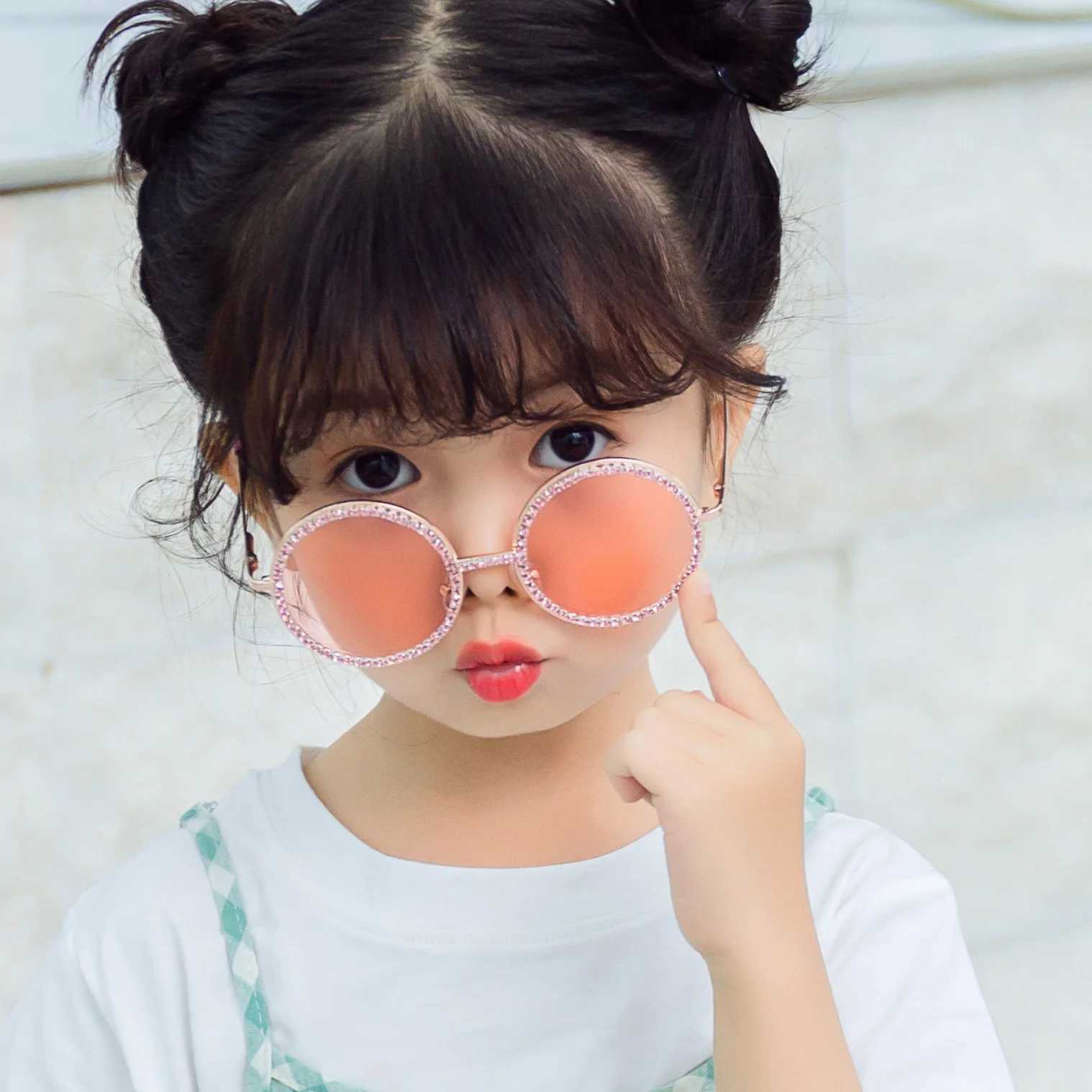 Sunglasses New drill chain childrens sunglasses metal fashion round frame sunglasses mens and womens chain Sunglasses